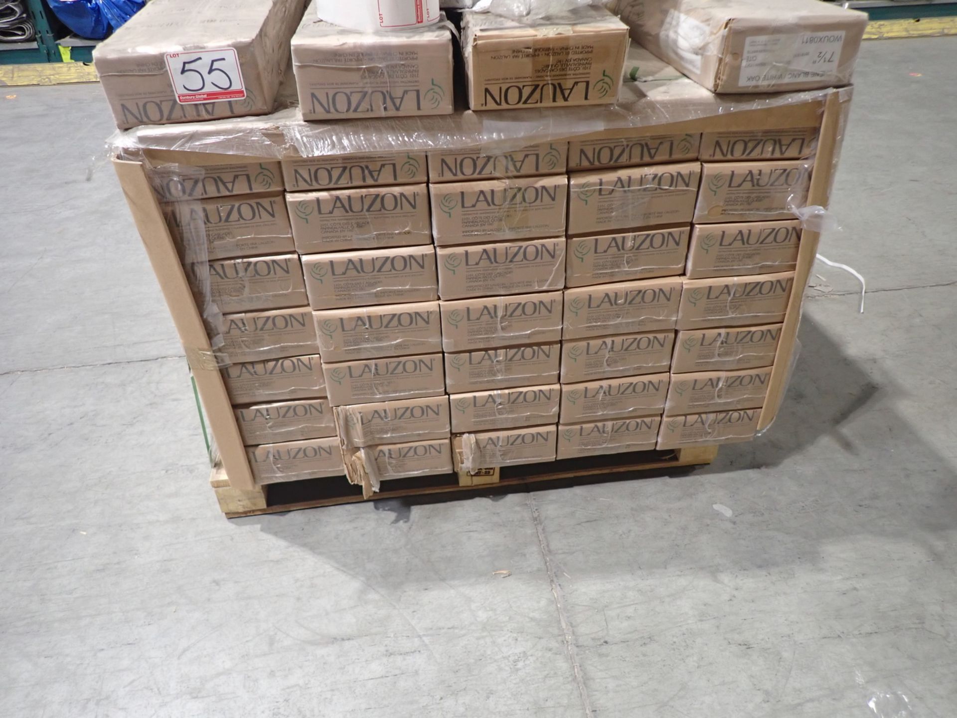 BOXES - WHITE OAK URBAN LOT 7.5" X 19/32" ENGINEERED HARDWOOD FLOORING (22 SQFT/BOX) - Image 3 of 3