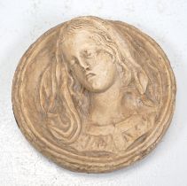 Tondo / Rundbild-Relief eines Frauenkopfes nach antikem Vorbild