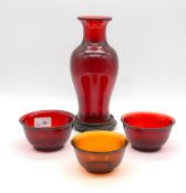3 Schalen Peking Glas rubinrot