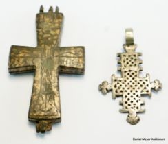 2 koptische Kreuze. Byzantinisches Klappkreuz etc.