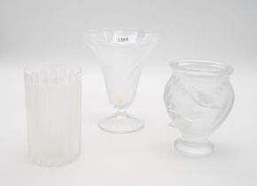 Rene Lalique, Wingen sur Moder: 2 Vasen "Rosine", "Lucie" und Becher "Orange Jaffa"