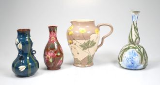 Sammlung Vasen m. floralem Dekor