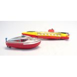 2 Schuco-Modelle: Schnellboot, U-Boot.