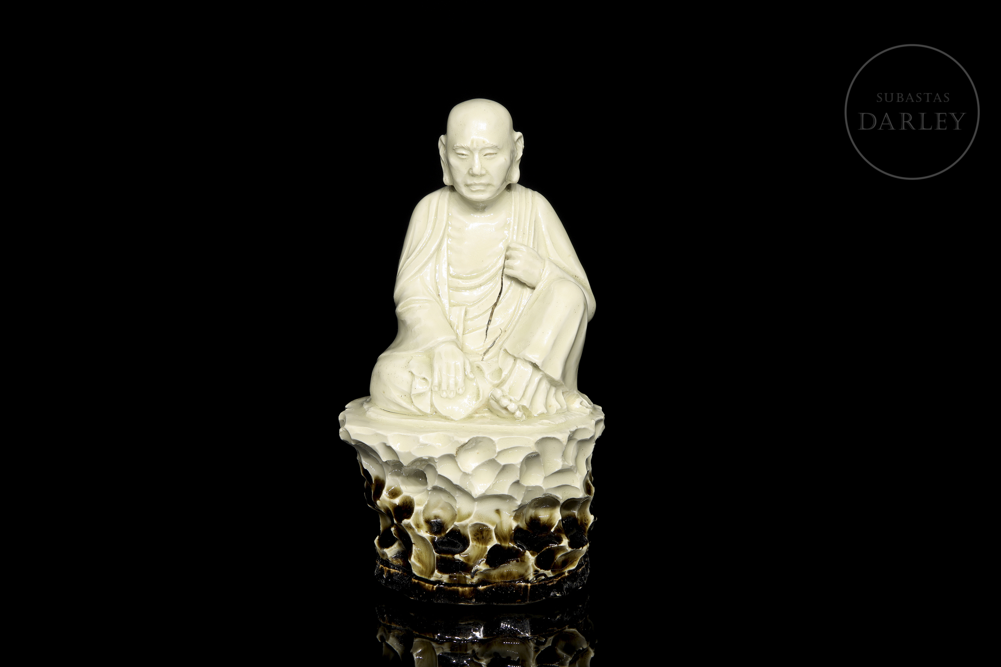 Glazed ceramic ‘Guanyin’ figurine, Song style