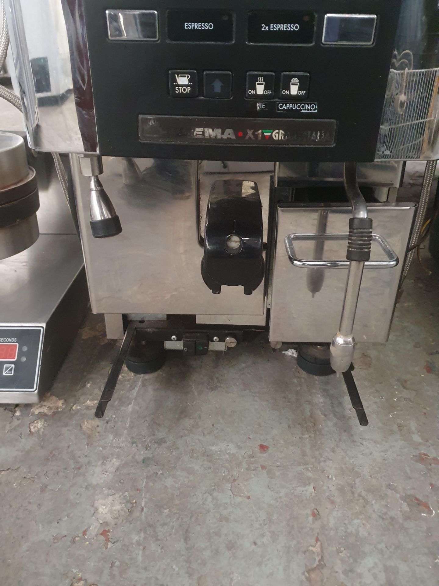 Coffe machine FAEMA  - Image 2 of 3