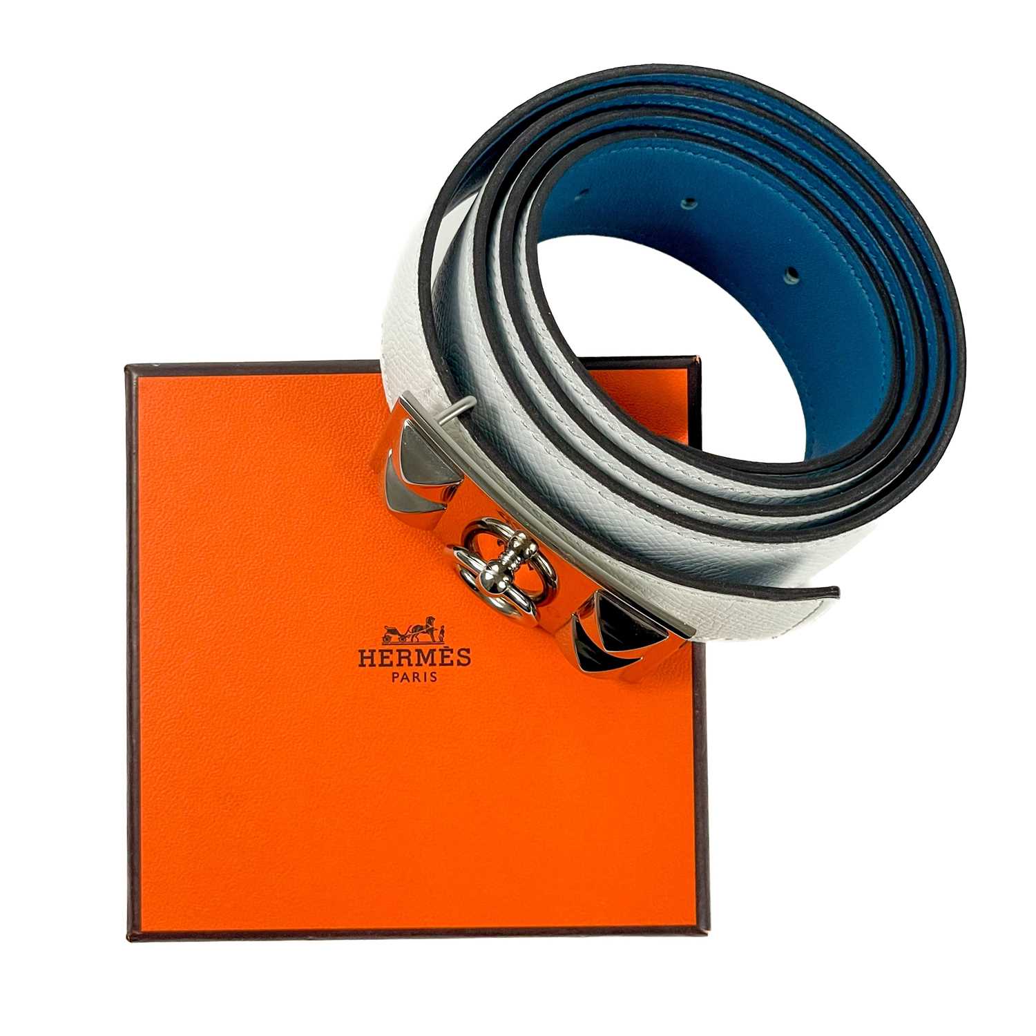 A Hermes H buckle reversible white and blue leather belt.