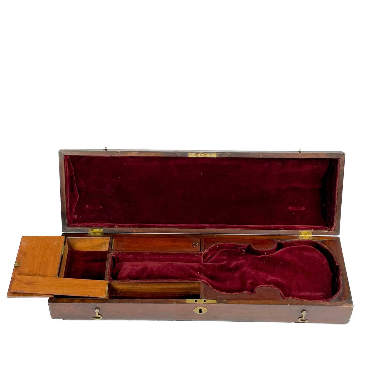 An early to mid 19th century mahogany violin case. - Image 4 of 4