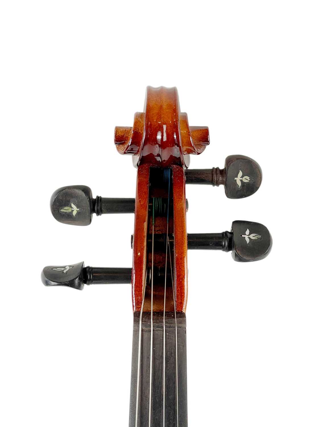 An electric violin. - Image 7 of 11