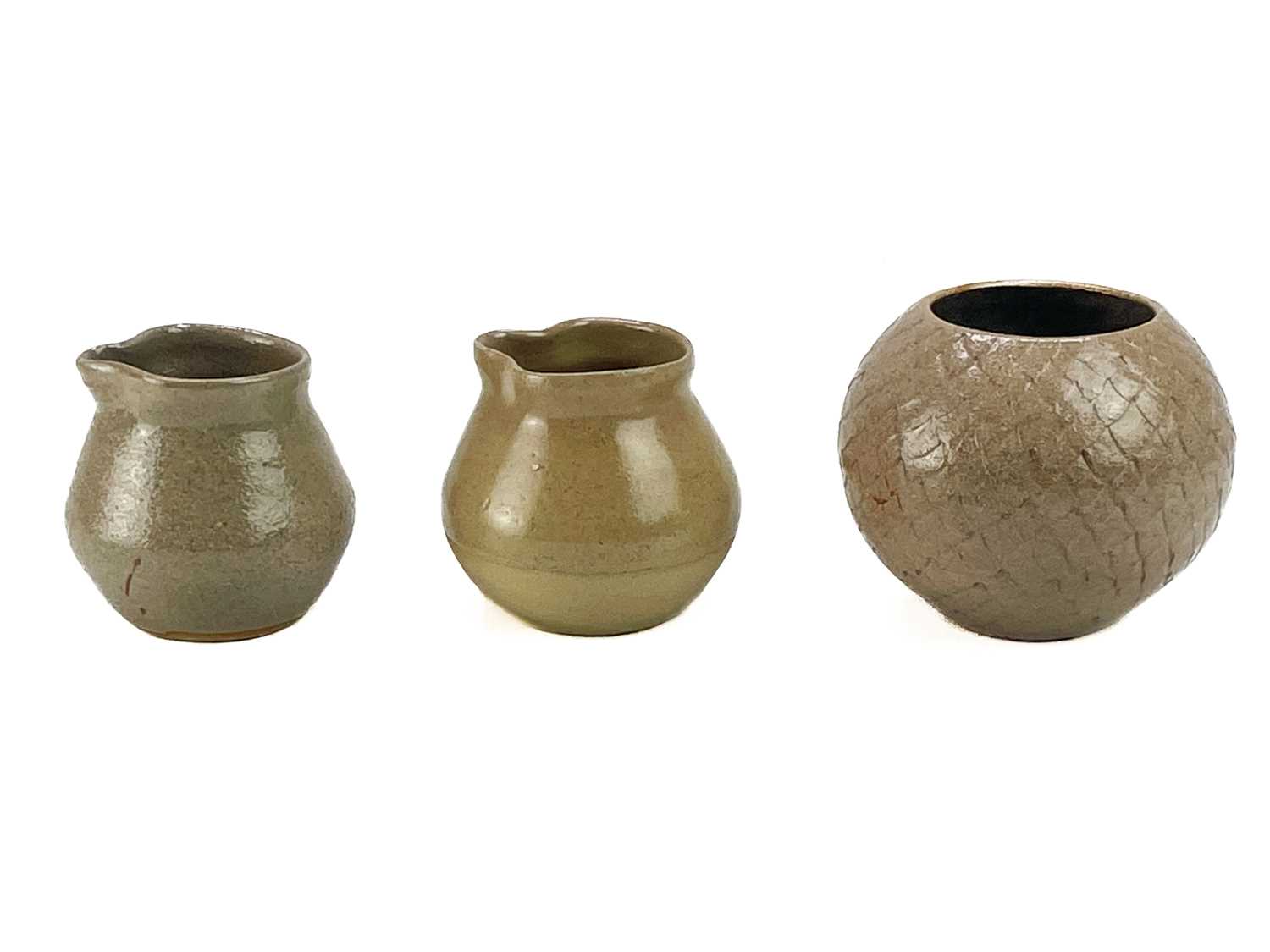 Studio Pottery Ceramics Mostly with the same studio stamp - Image 7 of 13