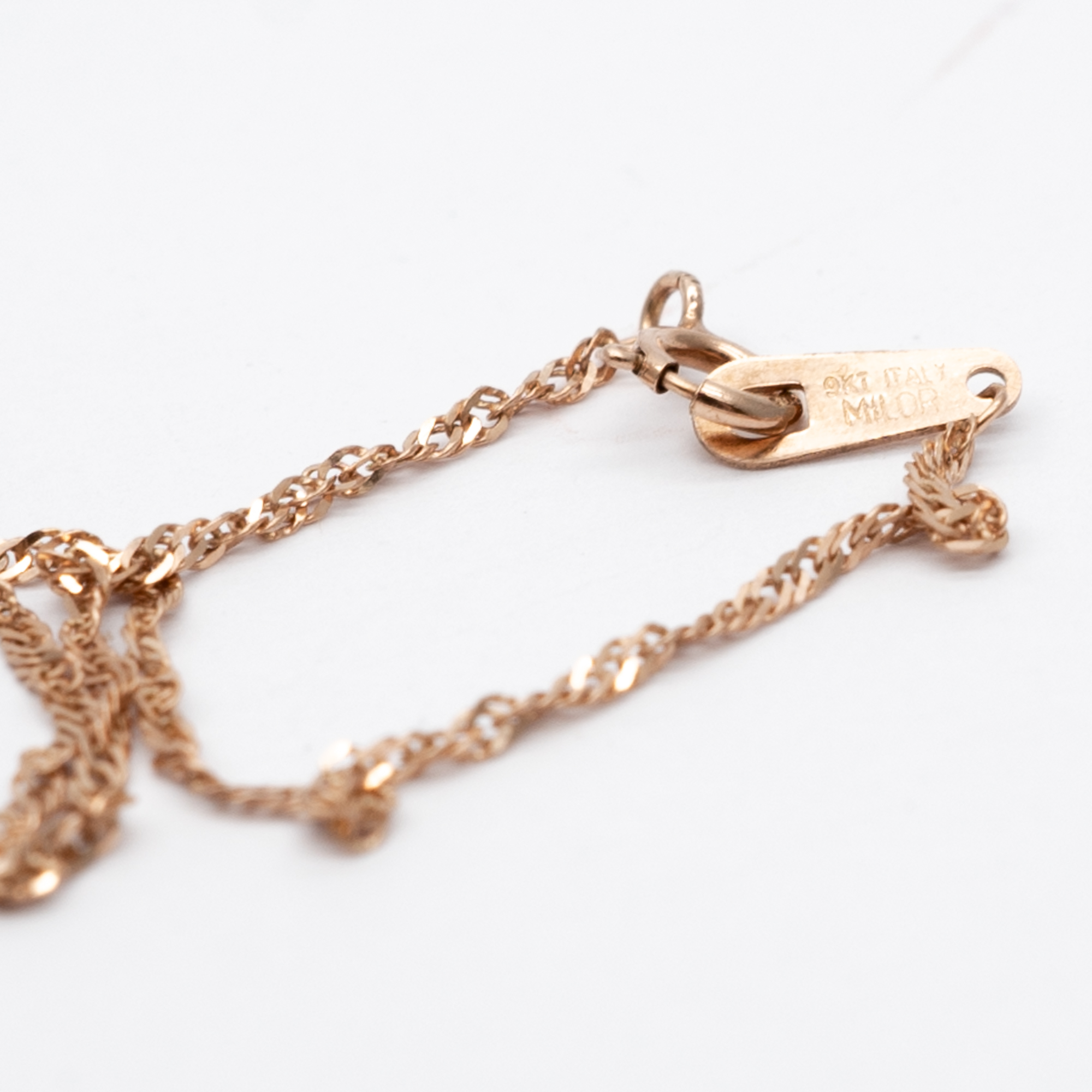 A 9ct rose gold pendant and chain - Image 4 of 4