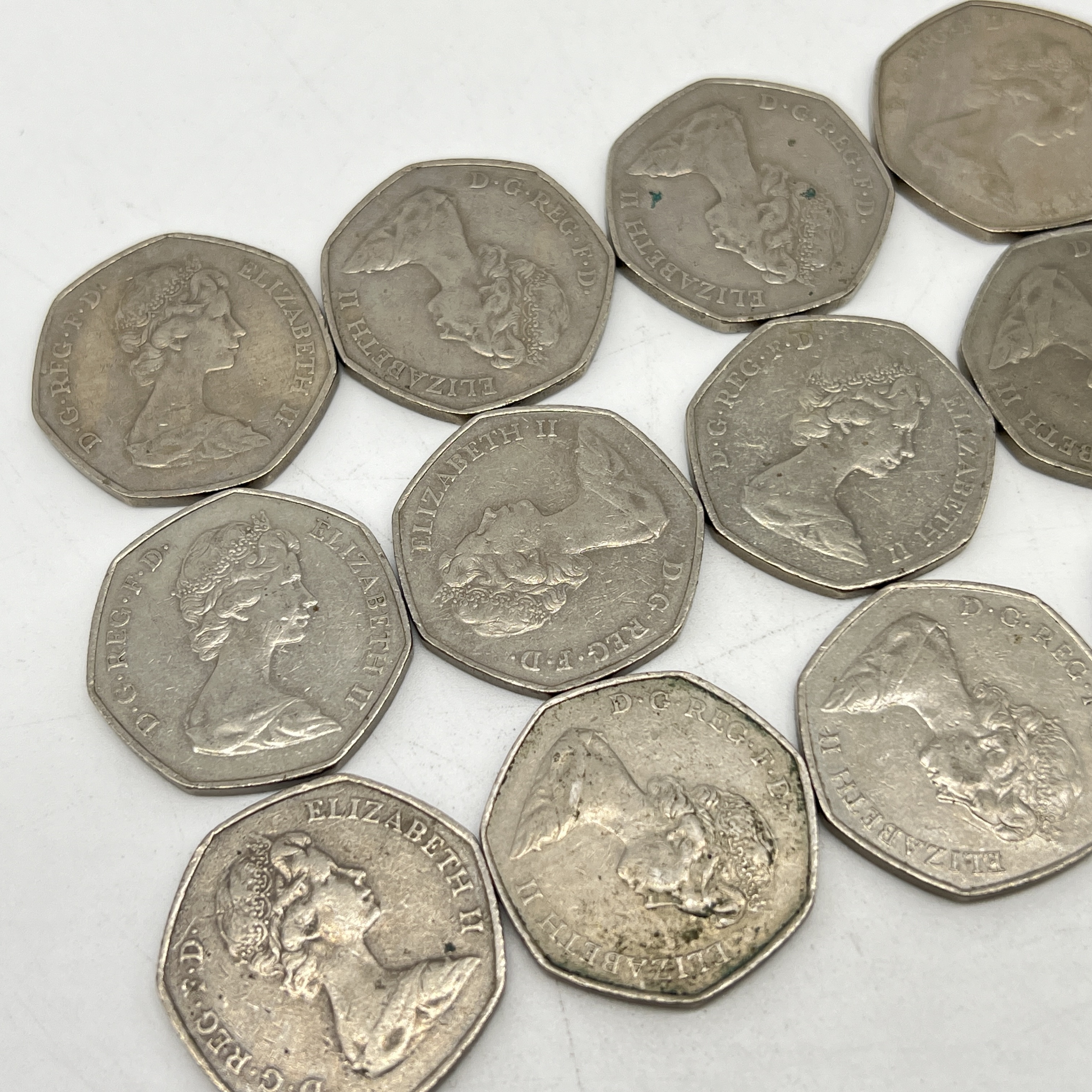 A collection of 50p coins - Image 4 of 5