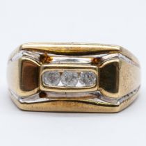 A 9ct yellow gold diamond signet ring