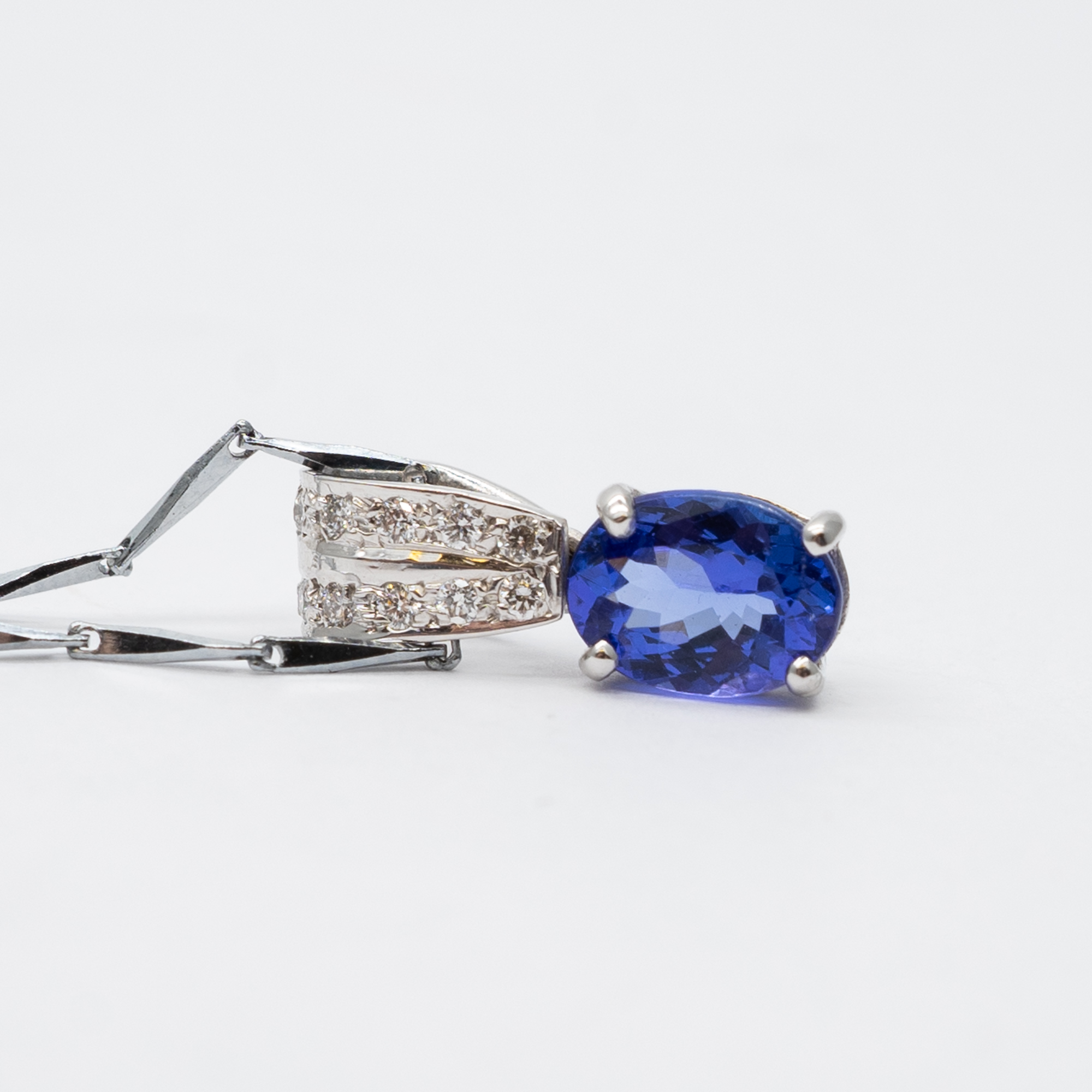 A 9ct white gold tanzanite and diamond pendant and chain - Image 2 of 4