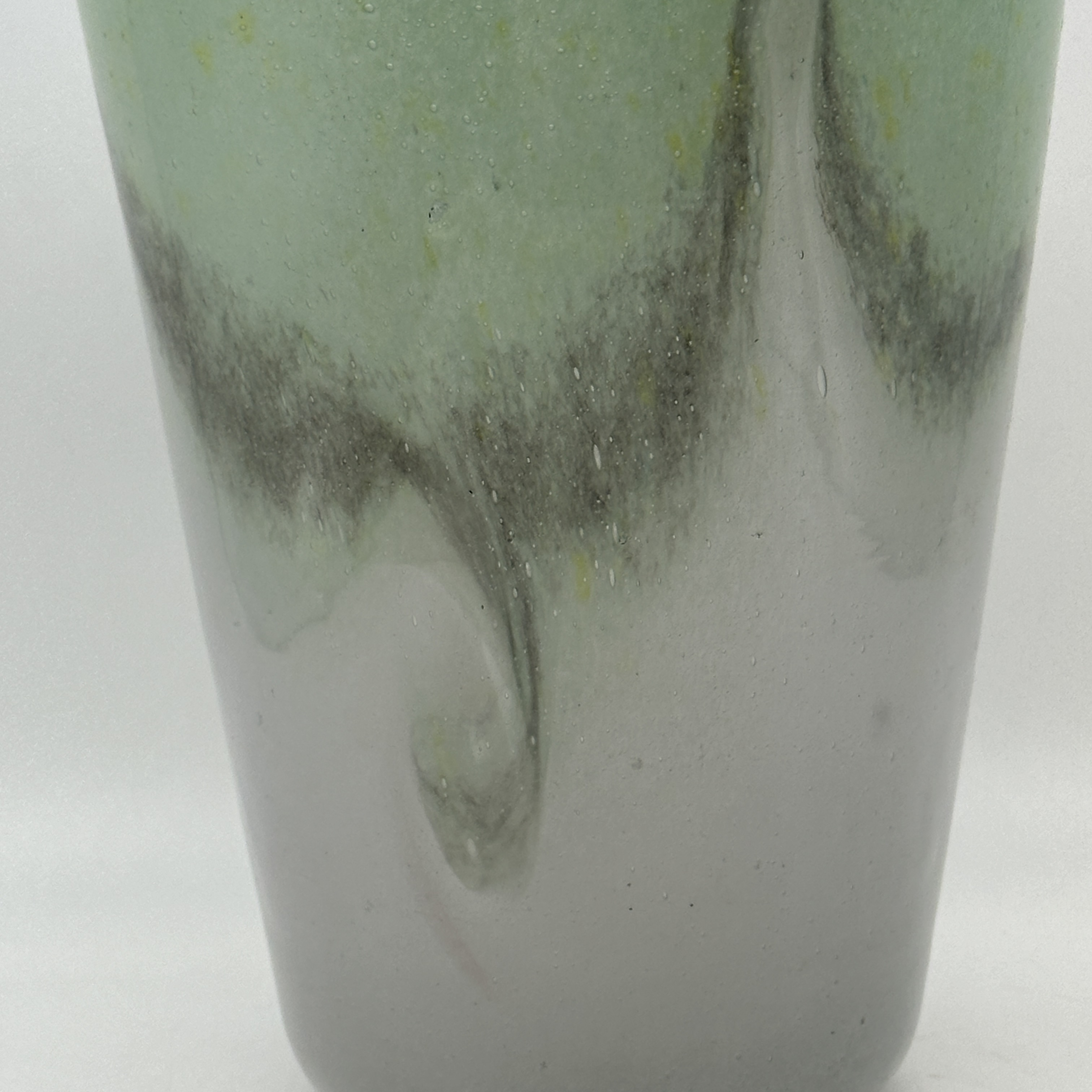 A Vasart glass vase - Image 4 of 4