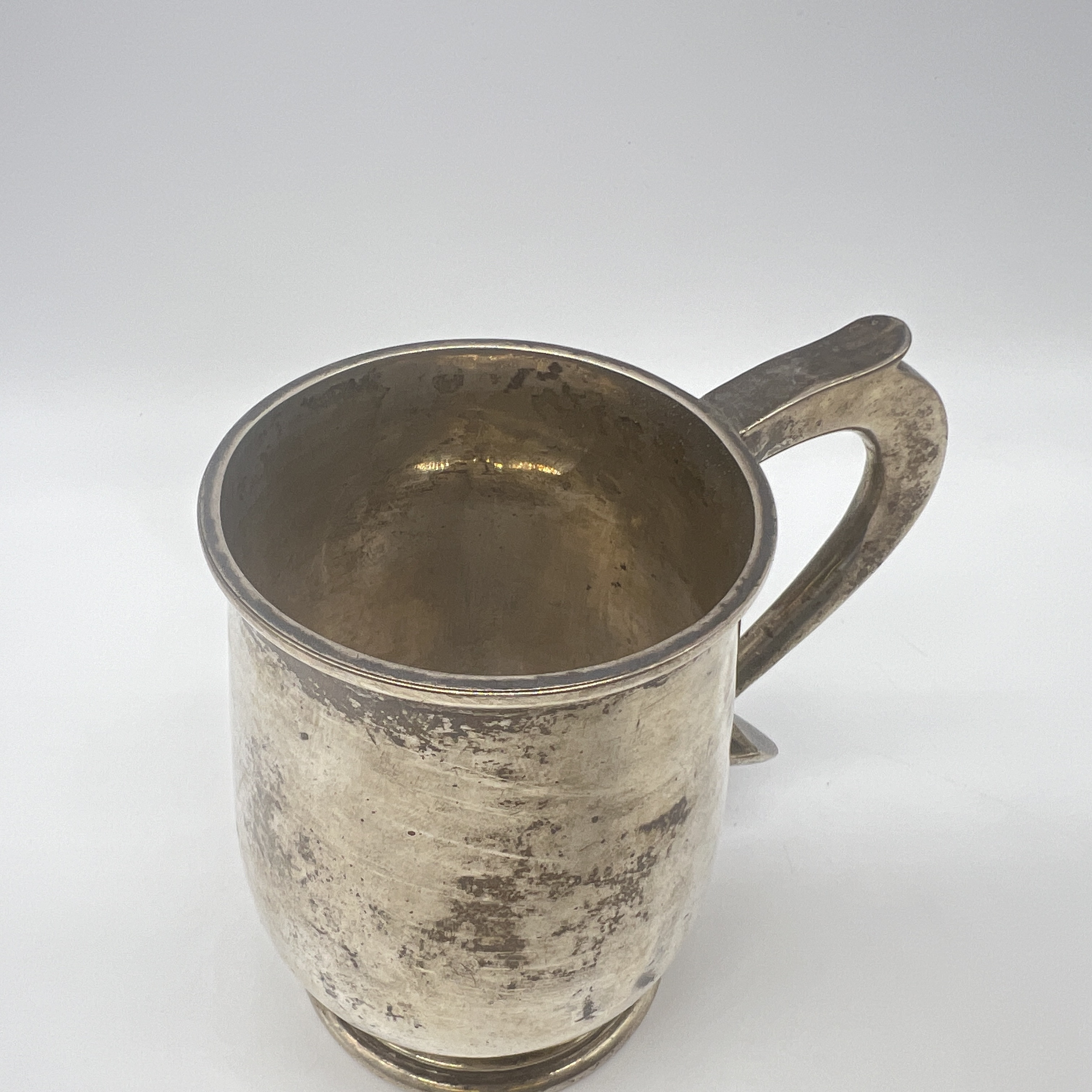 A silver 1/2 pint tankard - Image 2 of 4