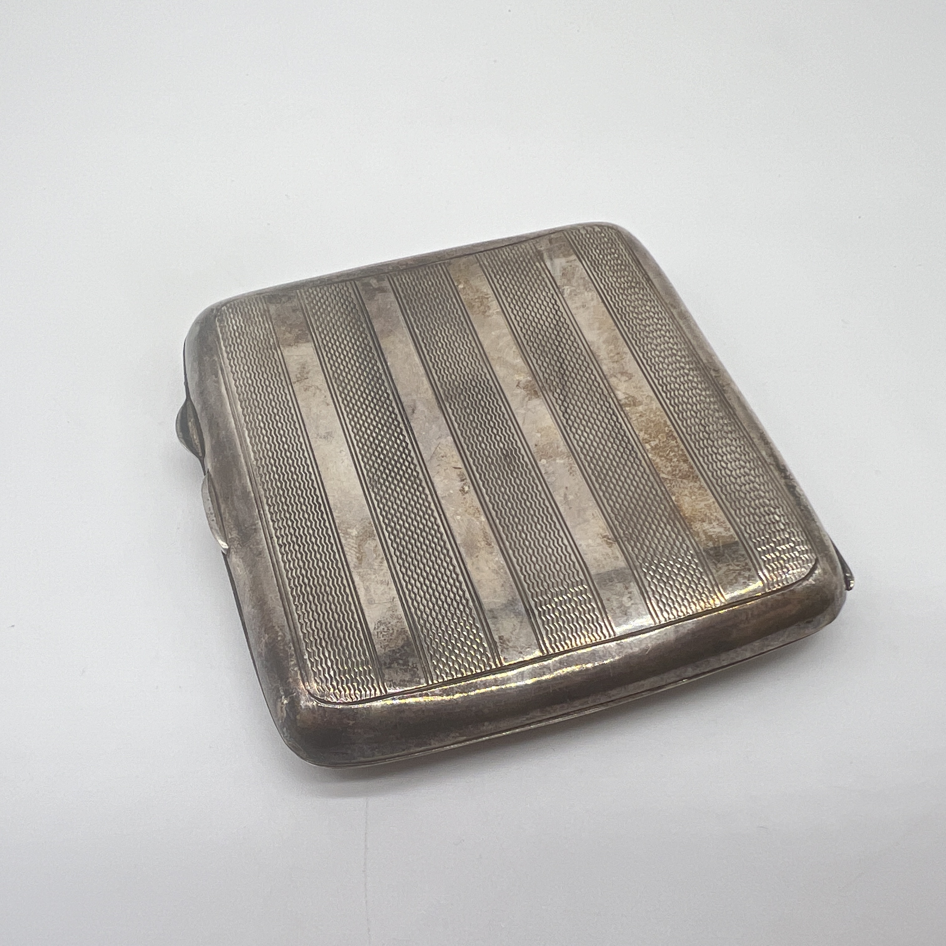 A silver cigarette case - Image 5 of 5