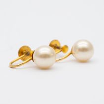 A pair of 9ct yellow gold vintage screw back pearl earrings