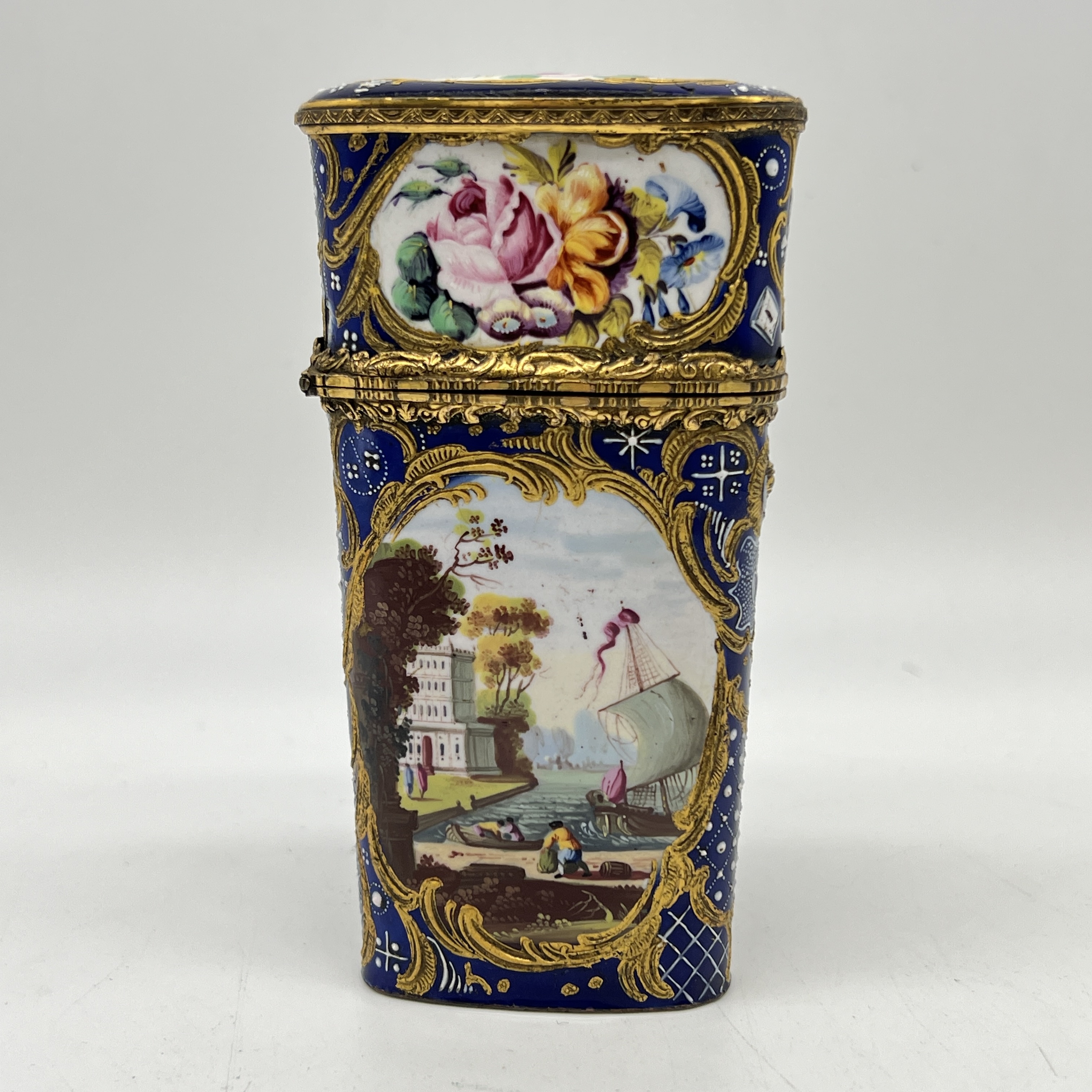 A bilston enamel 18th century vanity case