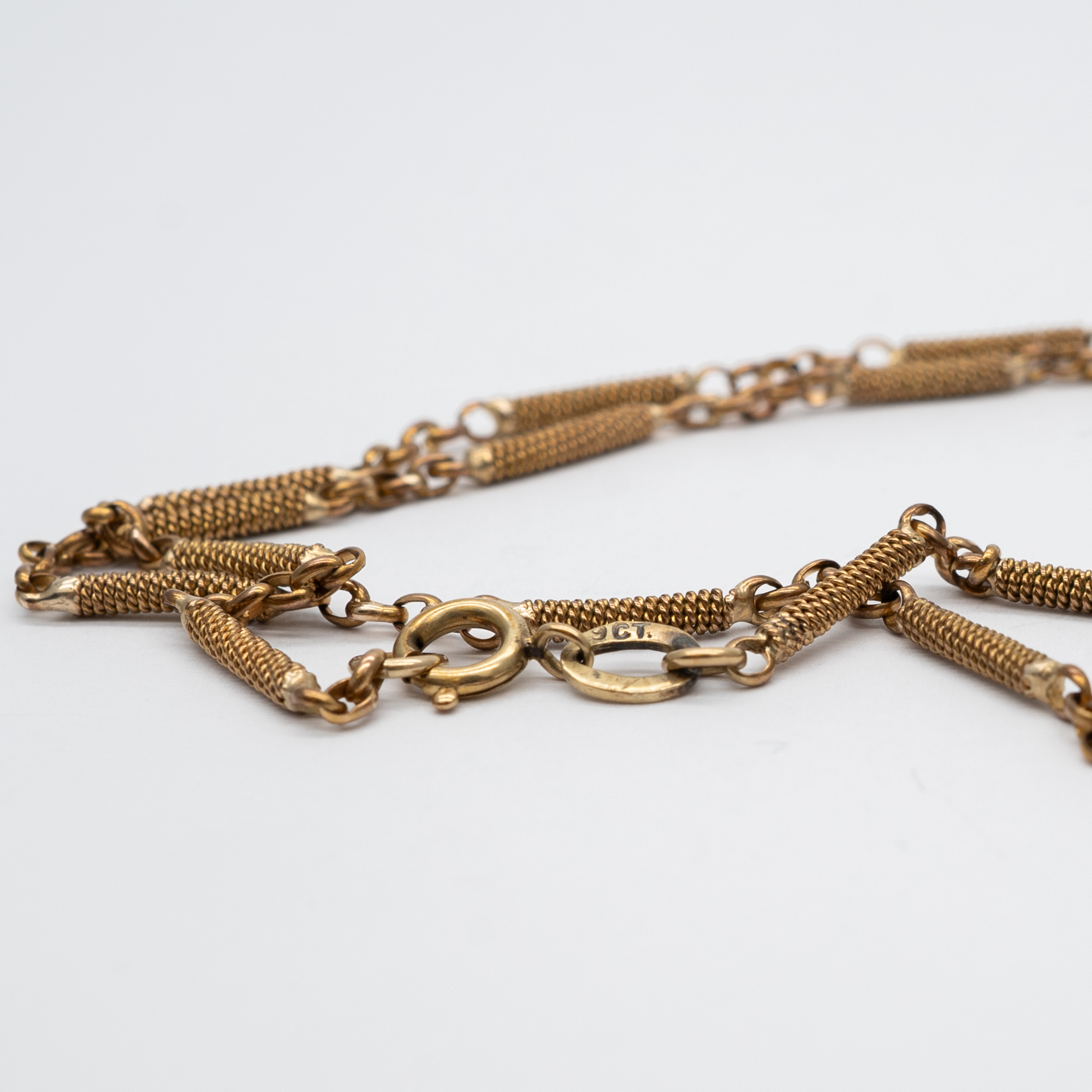 A 9ct yellow gold chain - Image 2 of 3