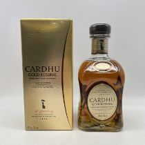 A bottle of CarDhu Gold reserve whisky