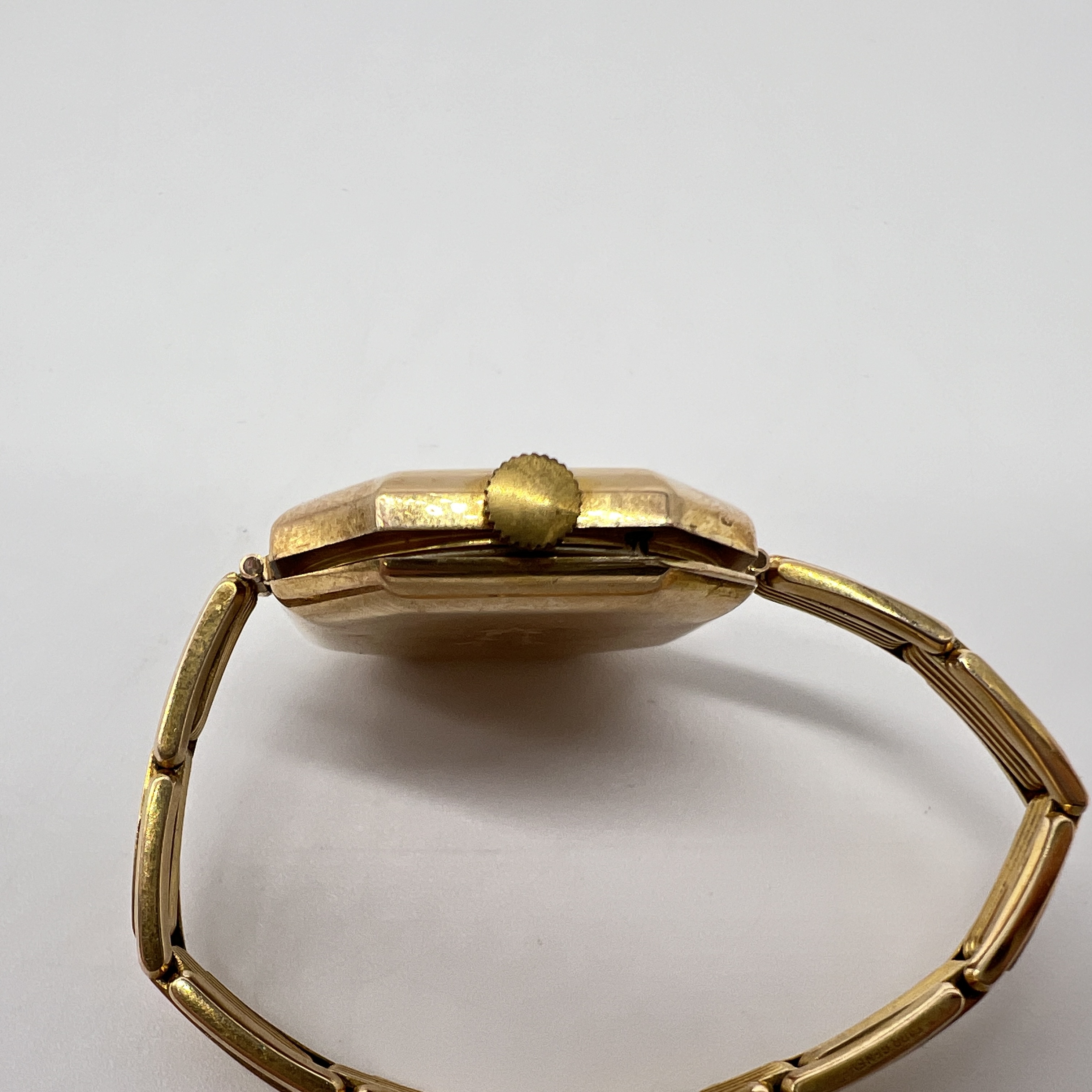 A 14ct yellow gold vintage watch - Image 3 of 5
