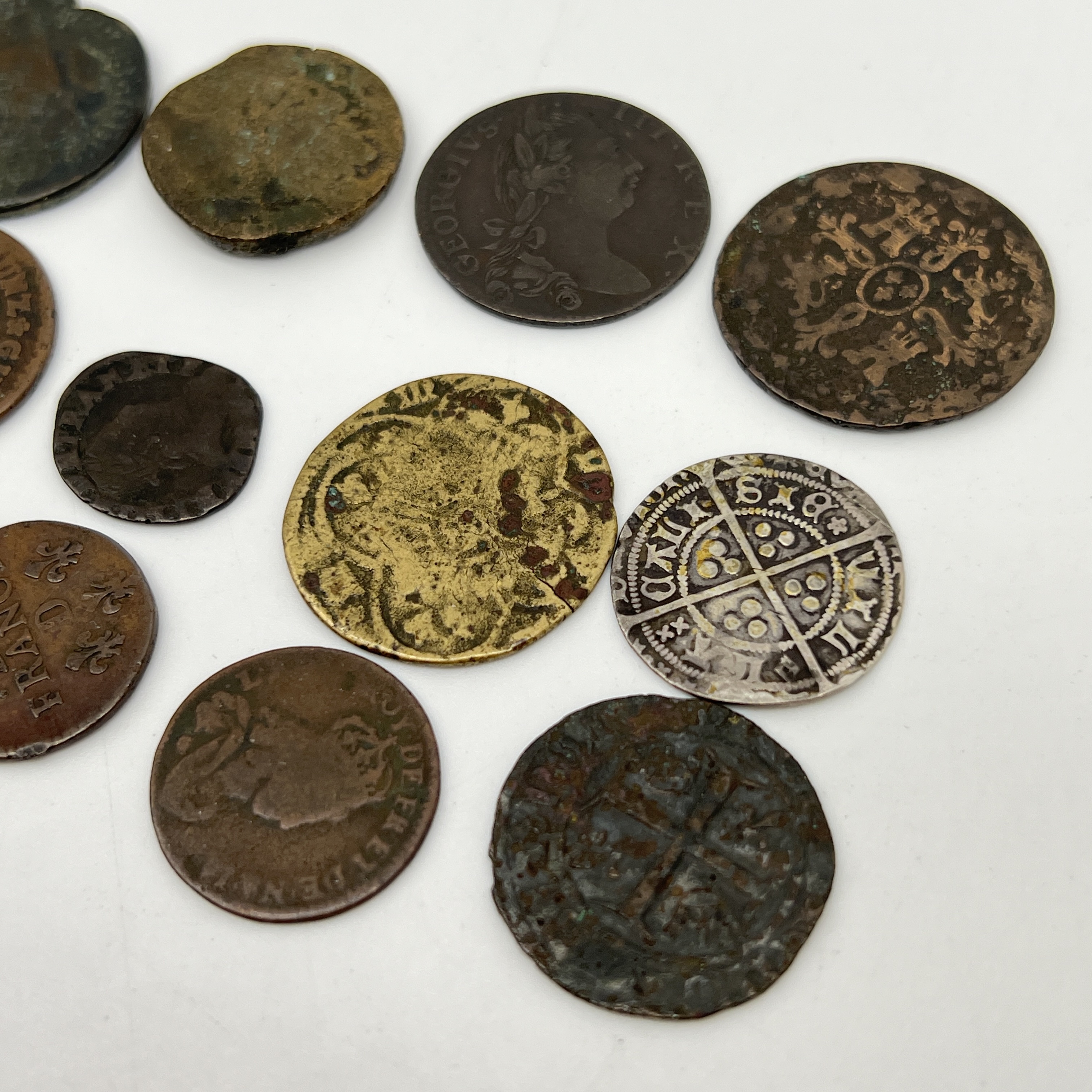 A mix of hammer coins - Image 5 of 5