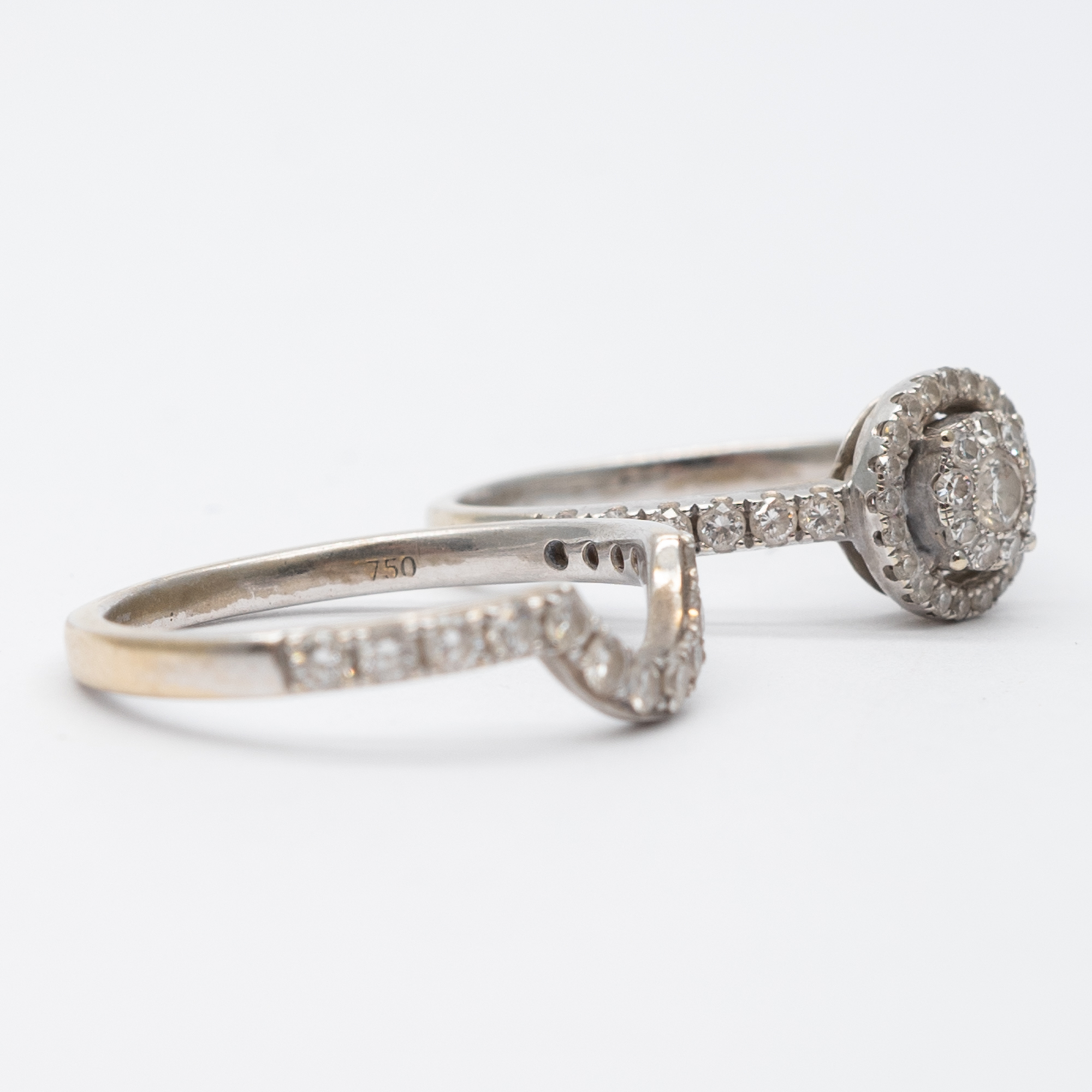 An 18ct white gold diamond halo ring and wedding band - Image 4 of 7