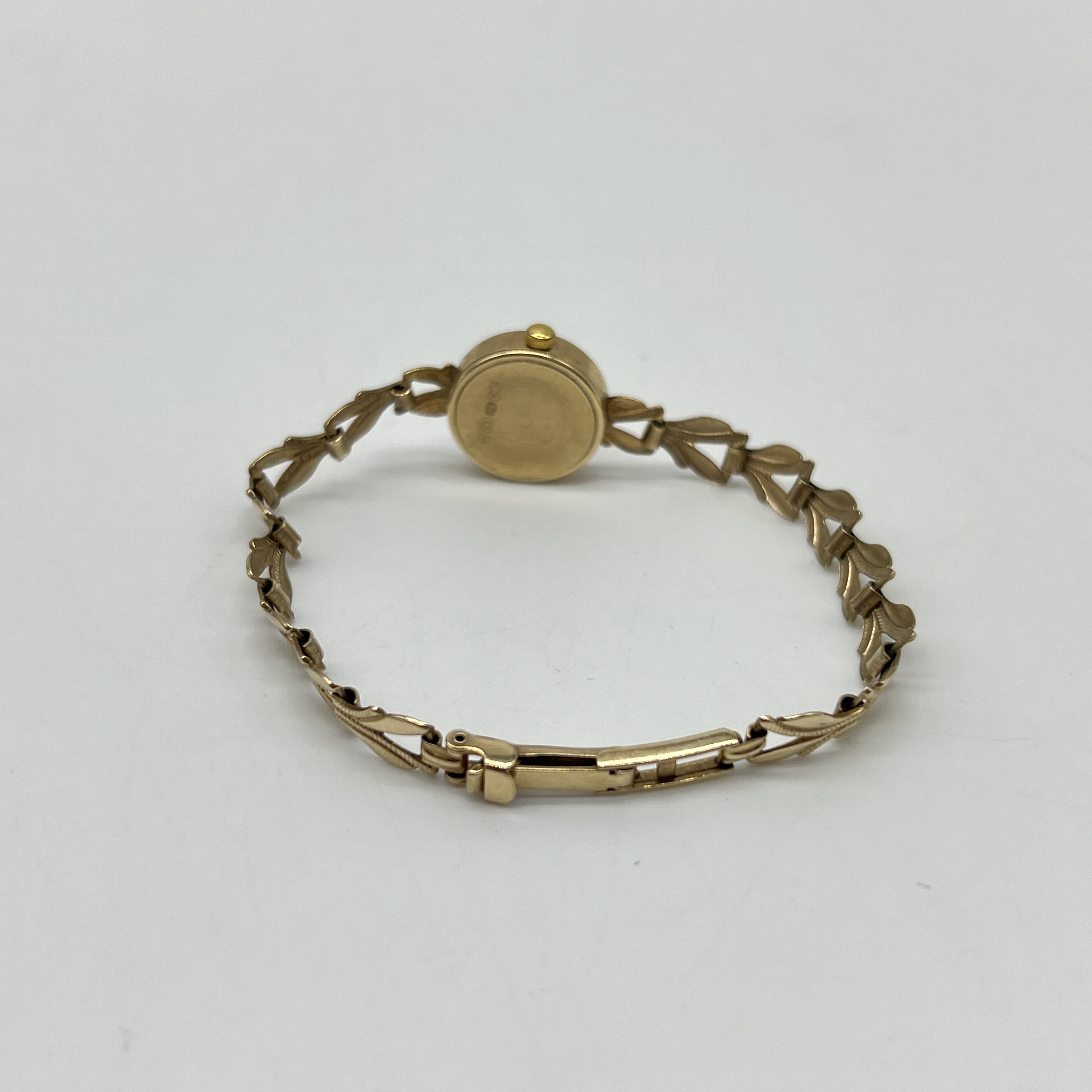 A 9ct yellow gold watch - Image 4 of 5