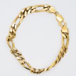 A 9ct yellow gold solid figaro bracelet