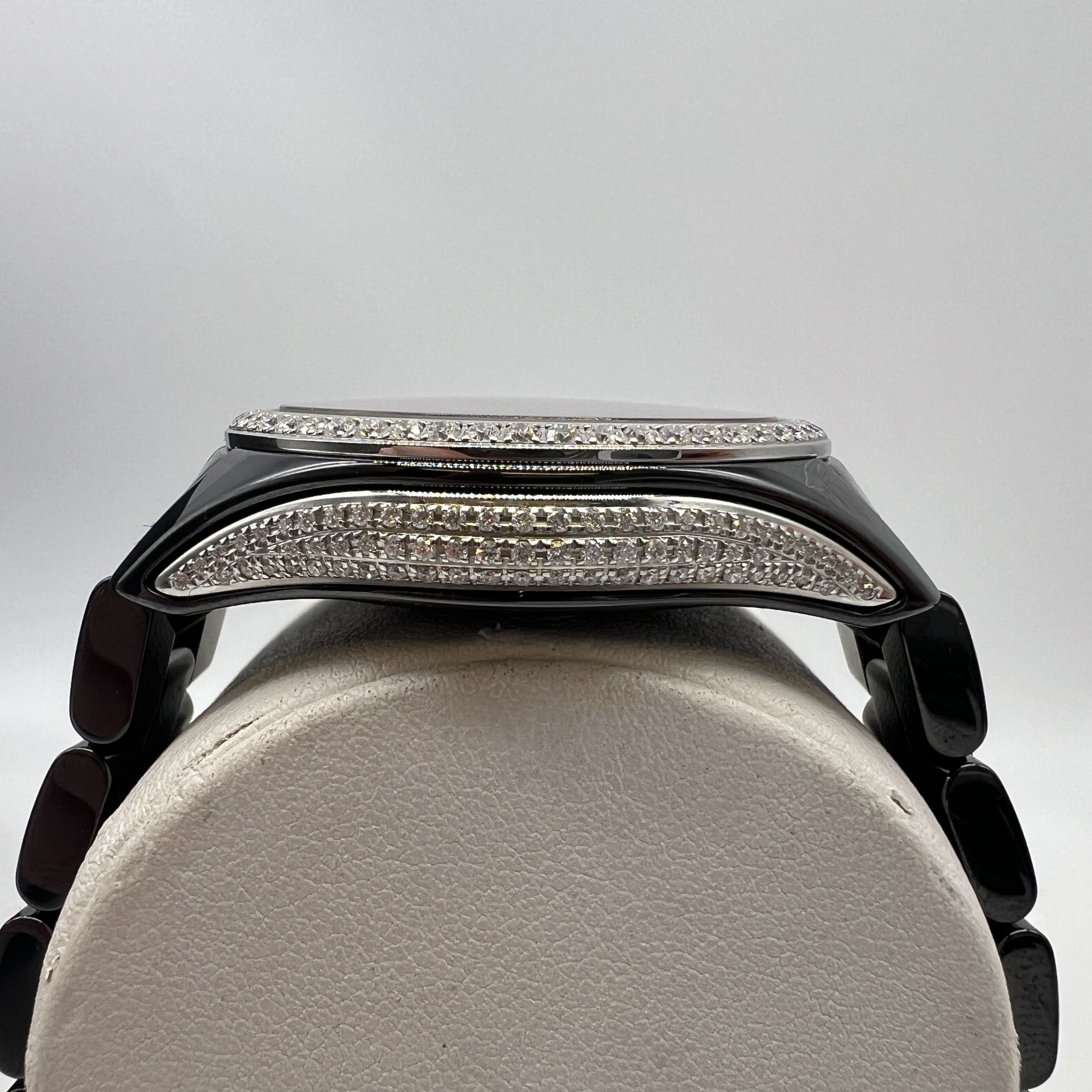 A Rado diamond encrusted watch - Image 8 of 10