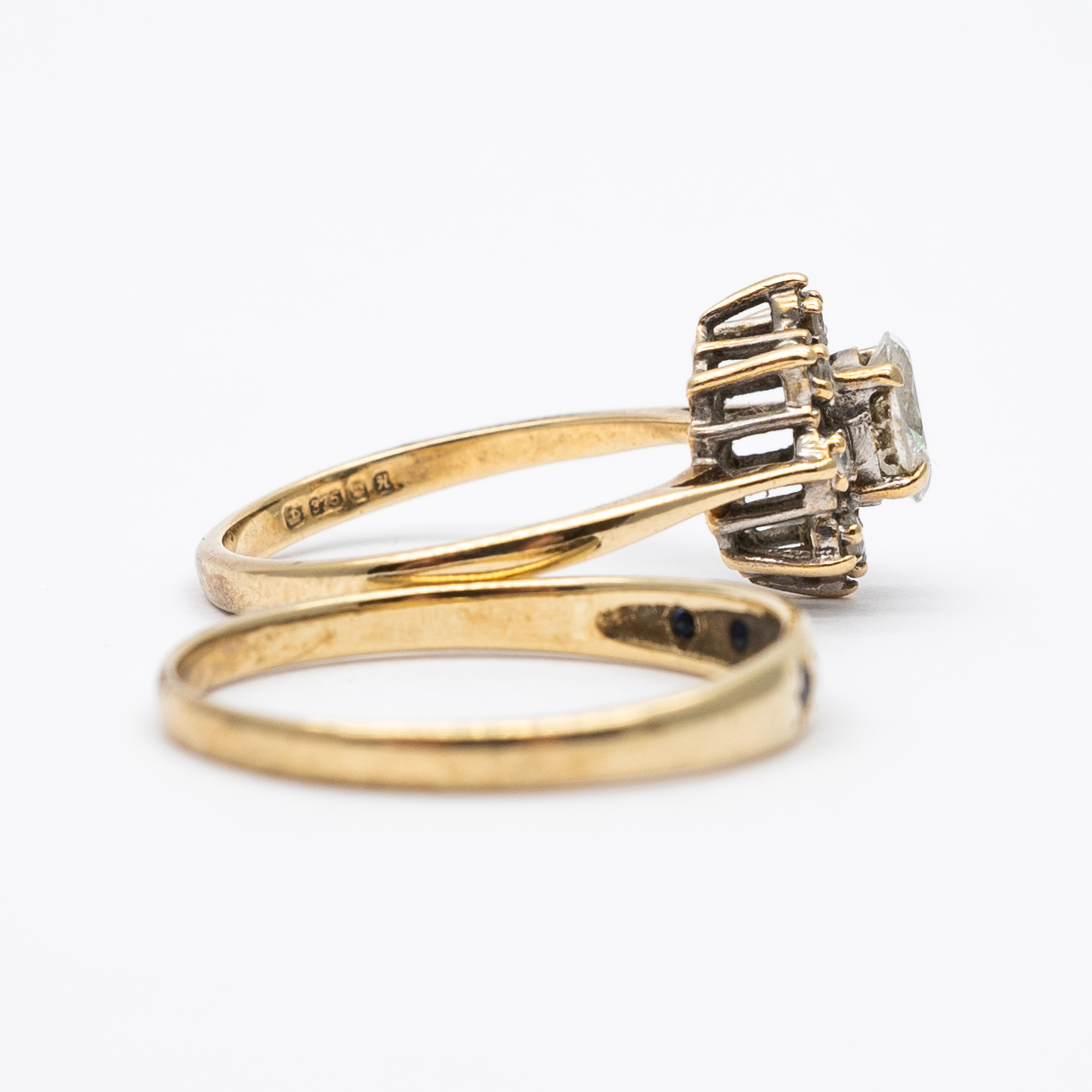 2x 9ct yellow gold rings - Image 2 of 5