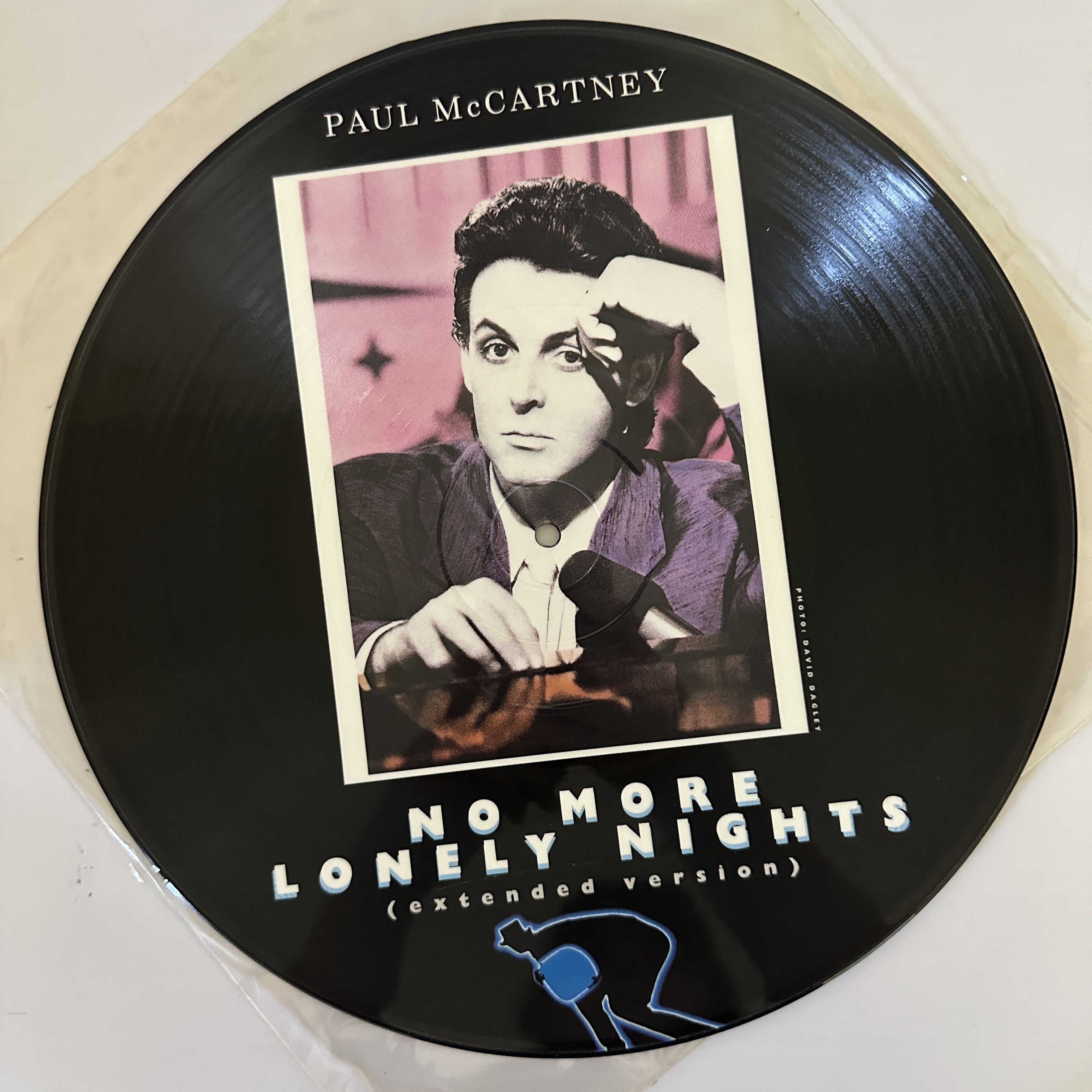 A Paul McCartney and Wings - No More Lonely Nights vinyl Lp - Image 4 of 4