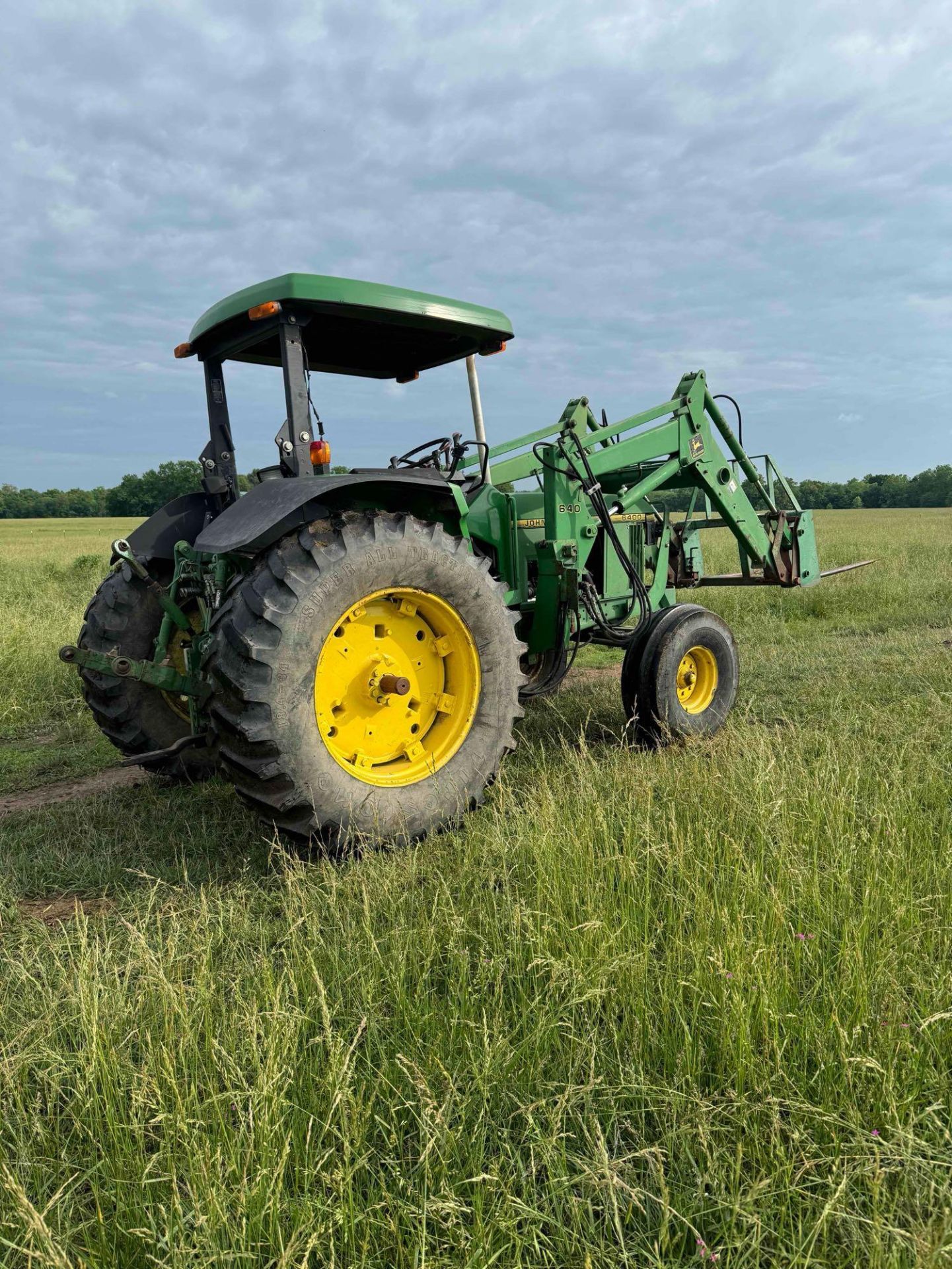 John Deere 6400 - Image 3 of 11