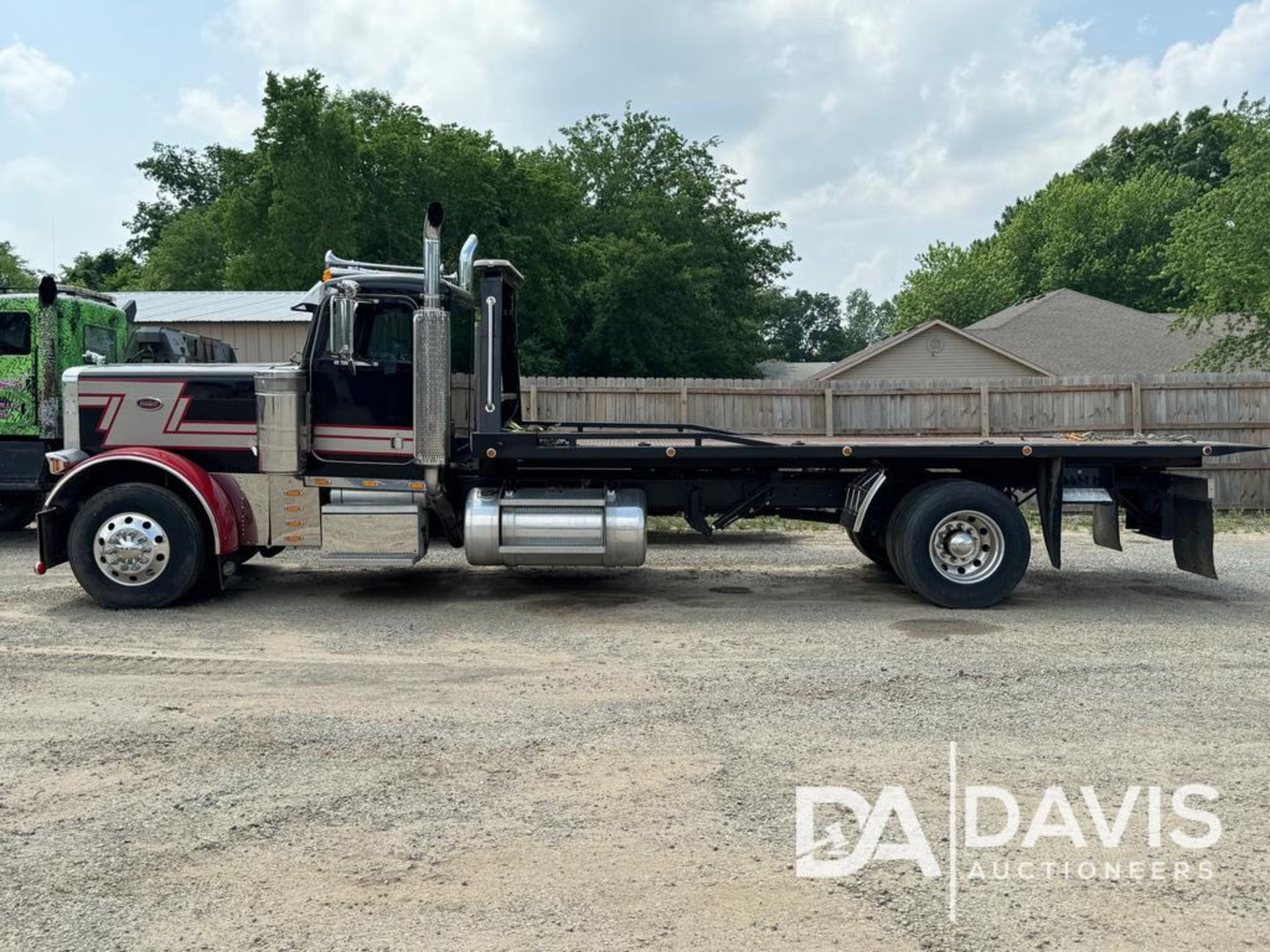 1989 Peterbilt 379 Rollback Truck, VIN # 1XP5DB9X7KD283769 - Image 3 of 21