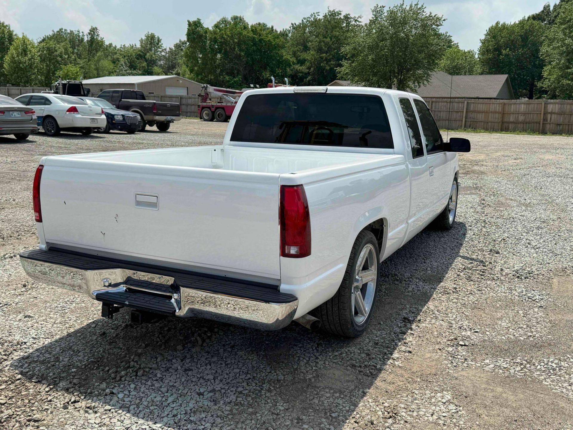 1996 Chevrolet C1500 Pickup Truck, VIN # 1GCEC19R3TE249744 LOW MILES - Image 4 of 8