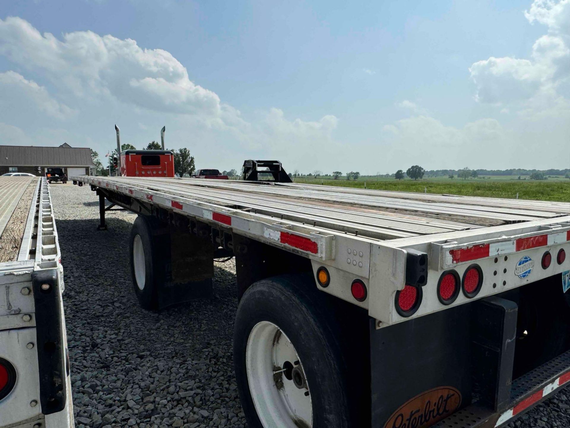 2001 Utilities 48' Flatbed Trailer - Image 4 of 7