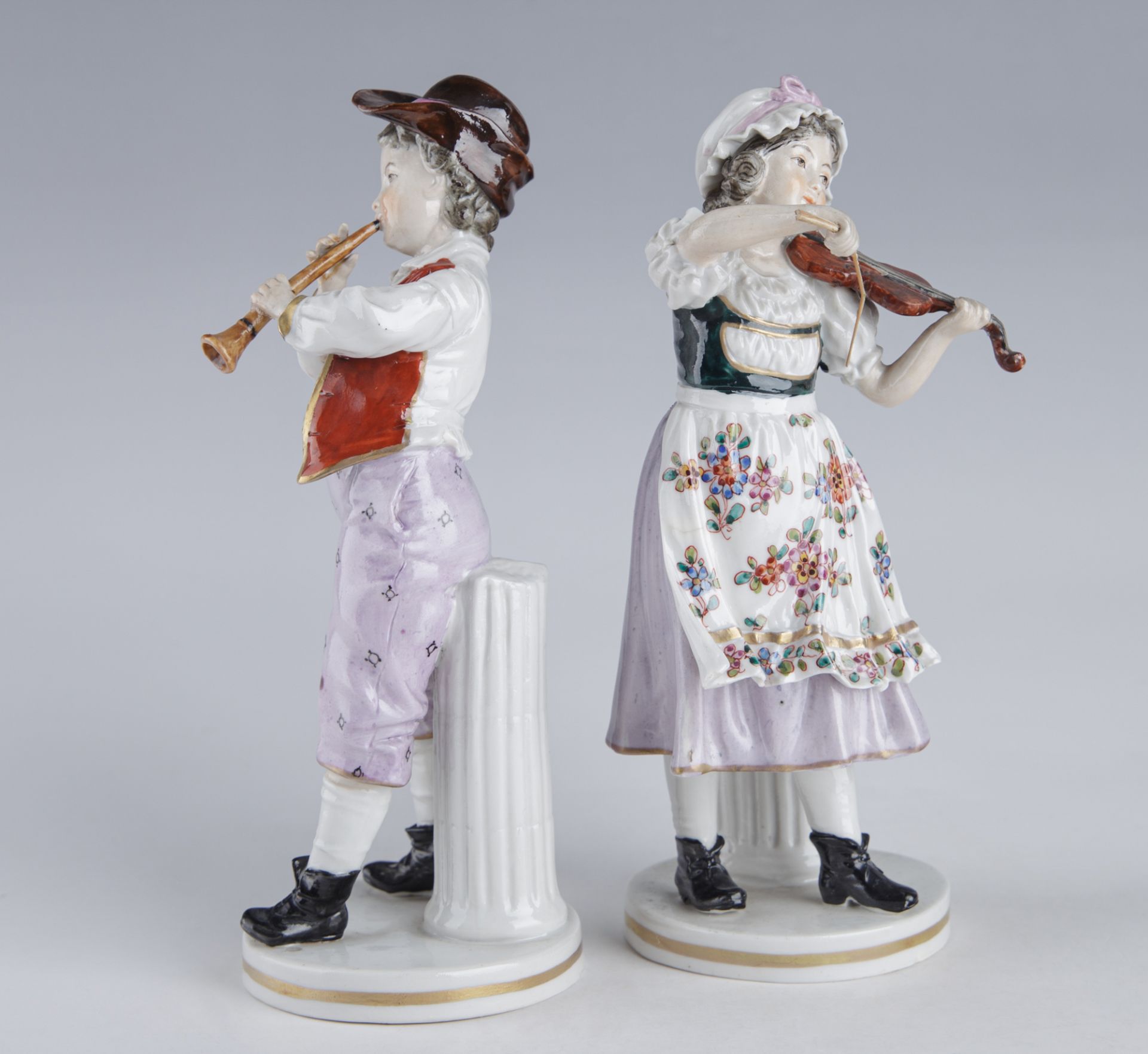 Zwei Figuren aus einem Biedermeier-Orchester: Geigerin und Klarinettist, Porzellanmanufaktur Ernst B - Image 3 of 4