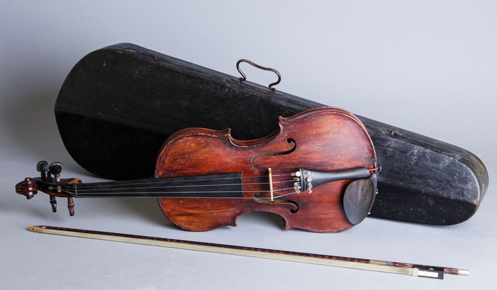 4/4 Violine mit Bogen im Holzkasten, deutsch