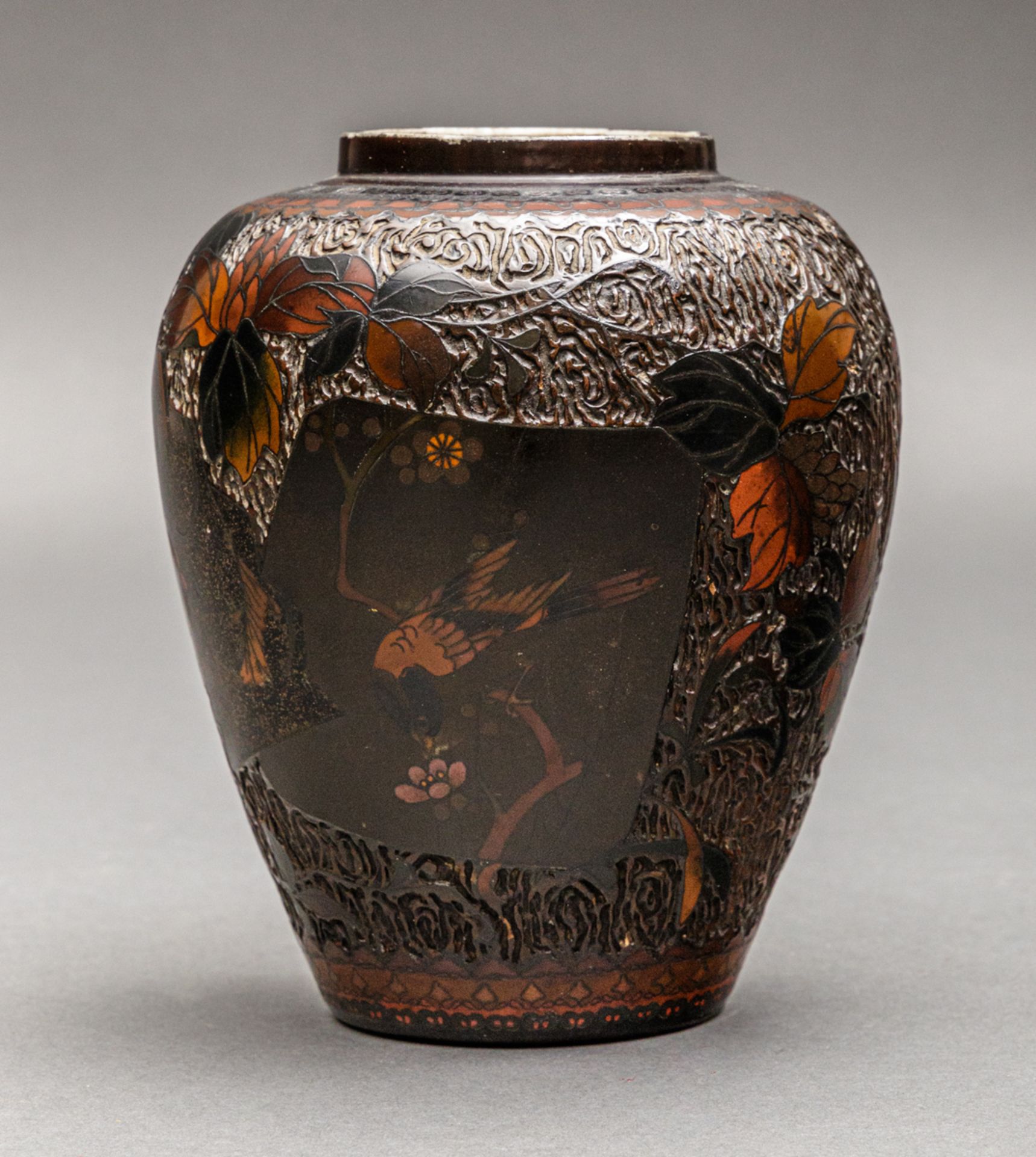 Lackierte Porzellan Cloisonné 'Jitaisome Shippo'-Vase, Japan, Meiji-Zeit (1868-1912)