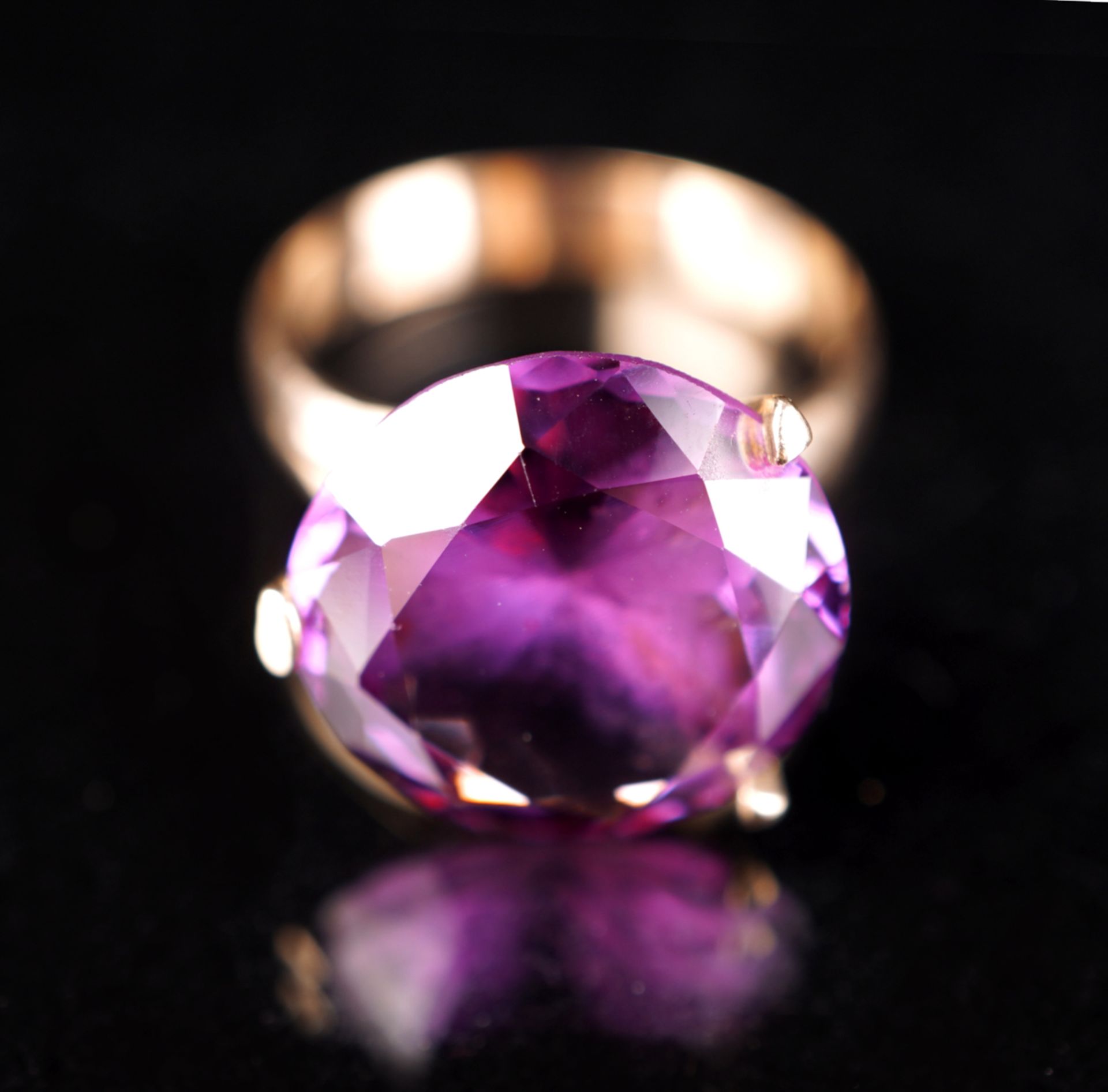 Ring mit violettem Saphir (synthetisch), GG 333 - Bild 2 aus 5