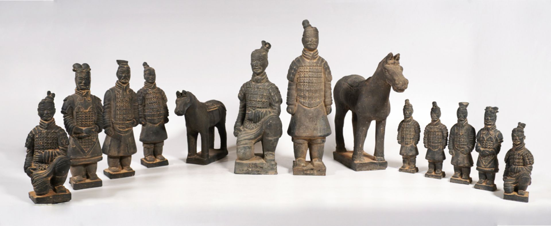 13 Terrakottafiguren, China, 20. Jh.