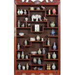 Sammlervitrine mit Interieur, China, 20. Jh.