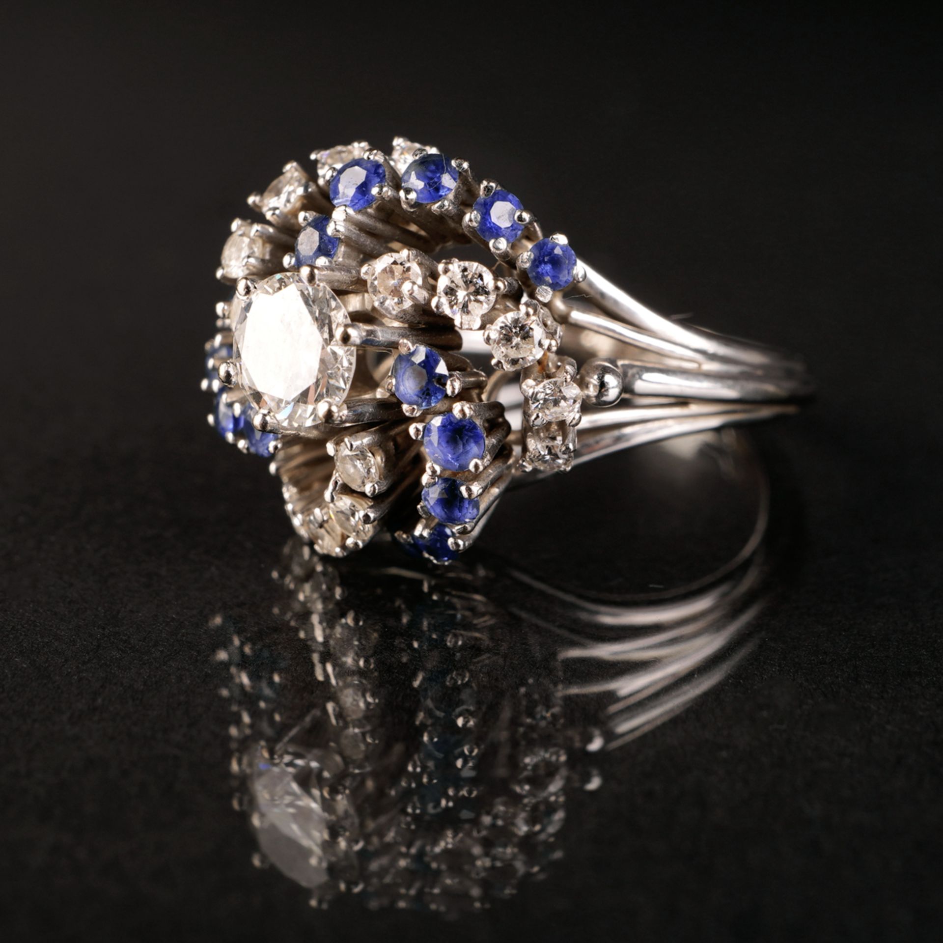 Ring mit Brillanten und Blautopasen, WG 585 - Image 2 of 2