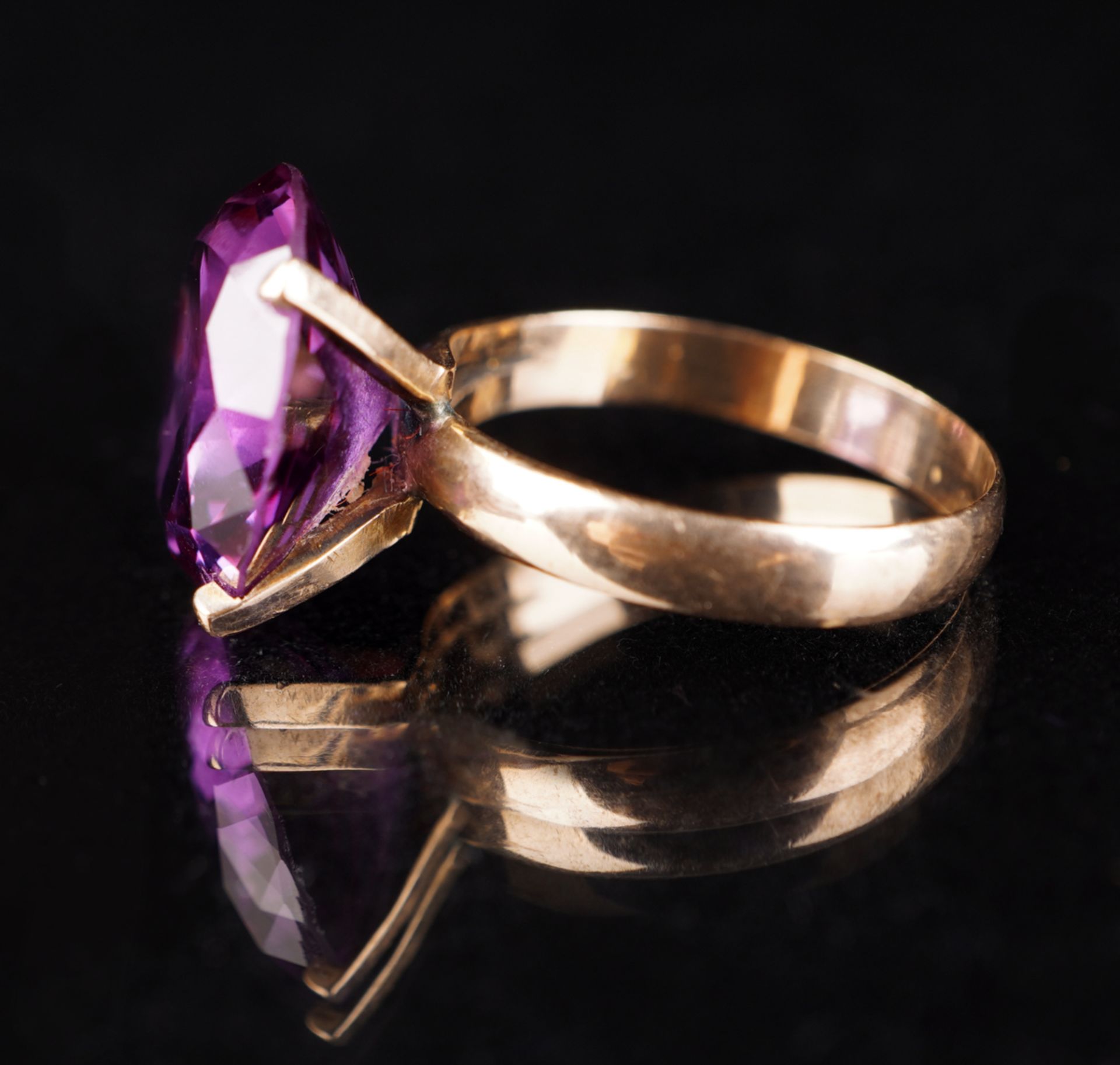 Ring mit violettem Saphir (synthetisch), GG 333 - Bild 3 aus 5