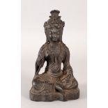 Guanyin in meditativer Sitzhaltung, Bronze, wohl 19. Jh.