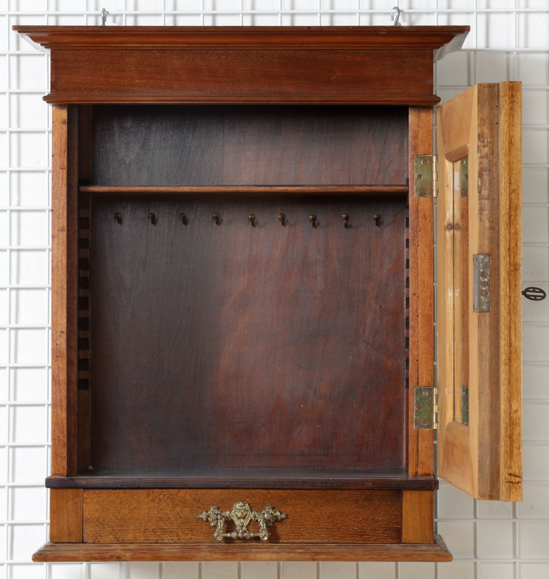 Kleiner Hängeschrank, deutsch, wilhelminisch, um 1880-1900 - Bild 2 aus 2