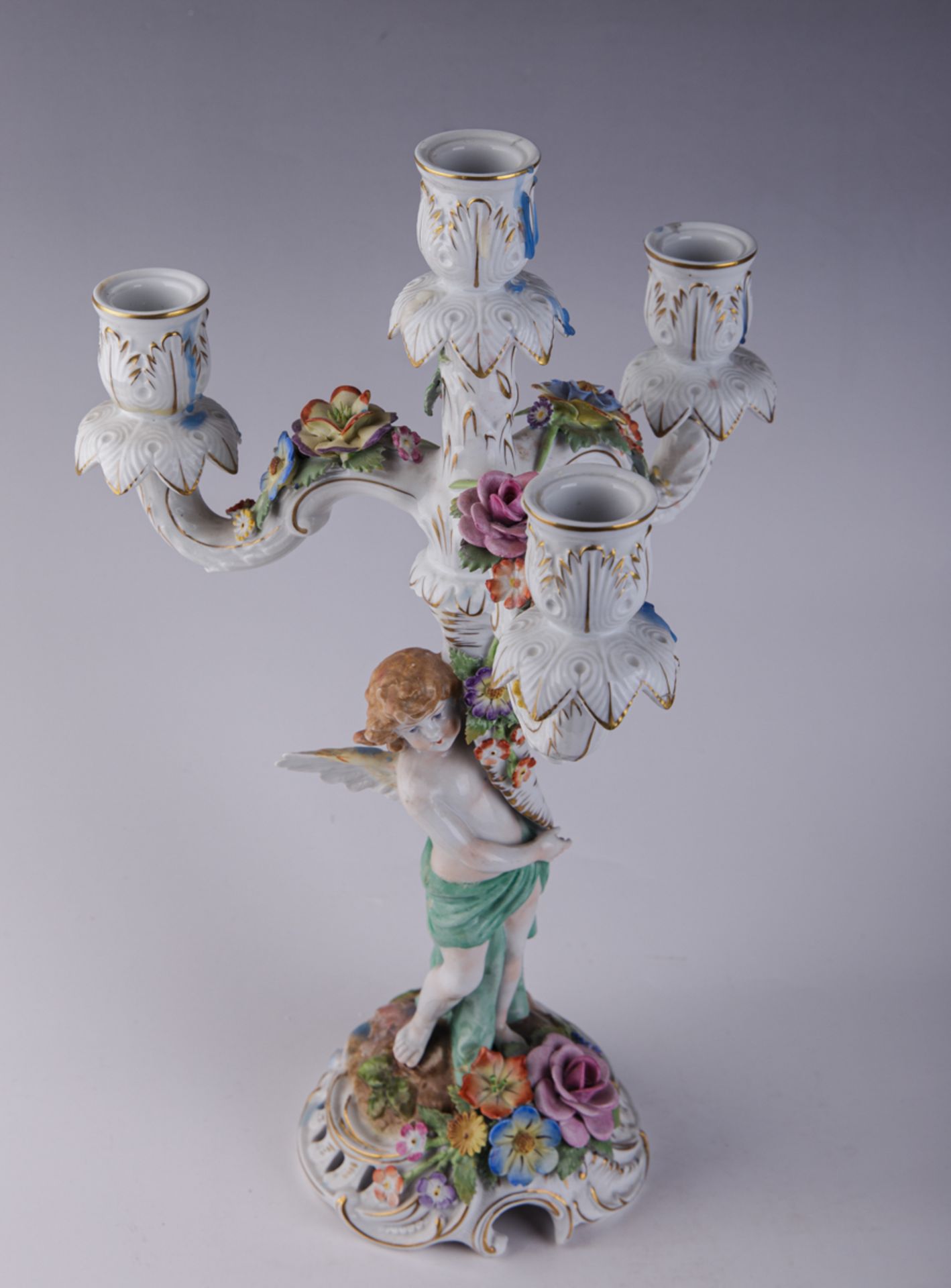 Schierholz'sche Porzellanmanufaktur Plaue, Leuchter mit Amoretto - Bild 4 aus 5