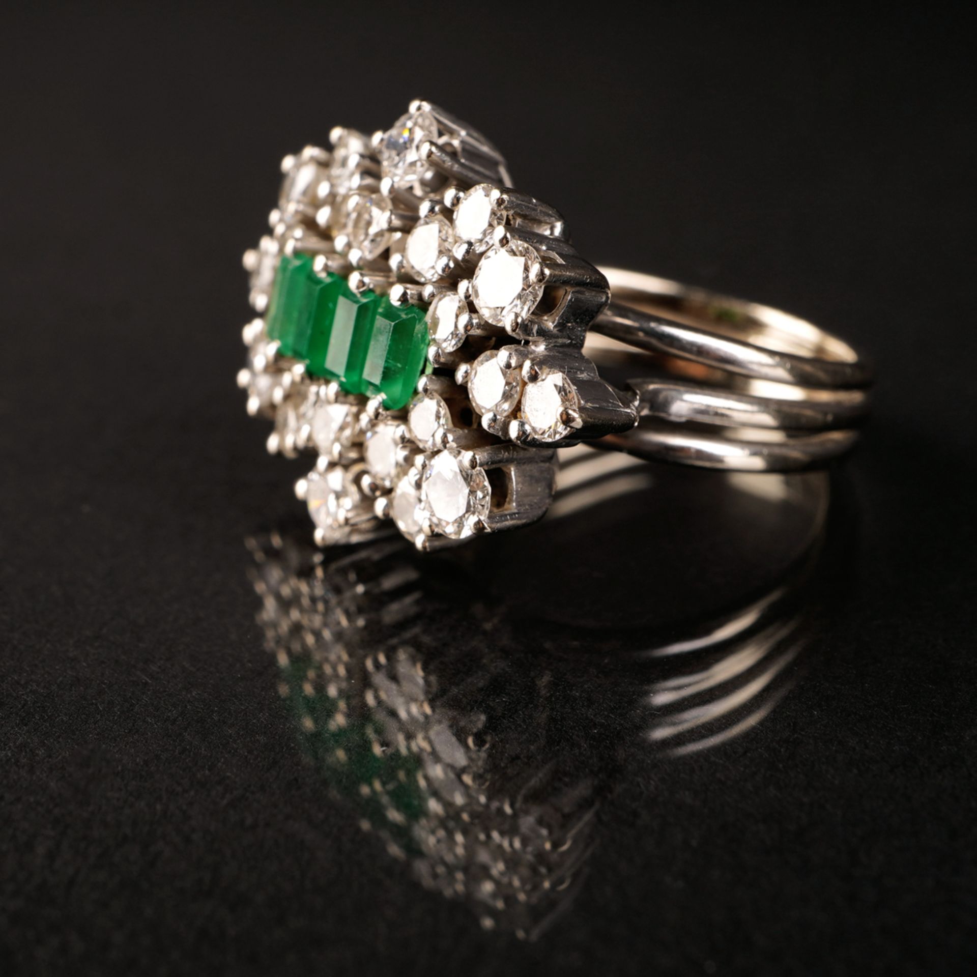 Ring mit Smaragden und Brillanten, WG 585 - Image 3 of 3