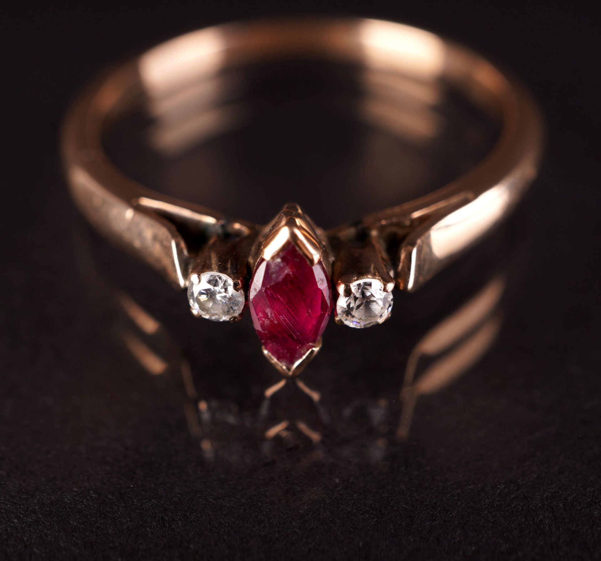 Ring mit Rubin und Diamant, GG 585 - Bild 3 aus 4