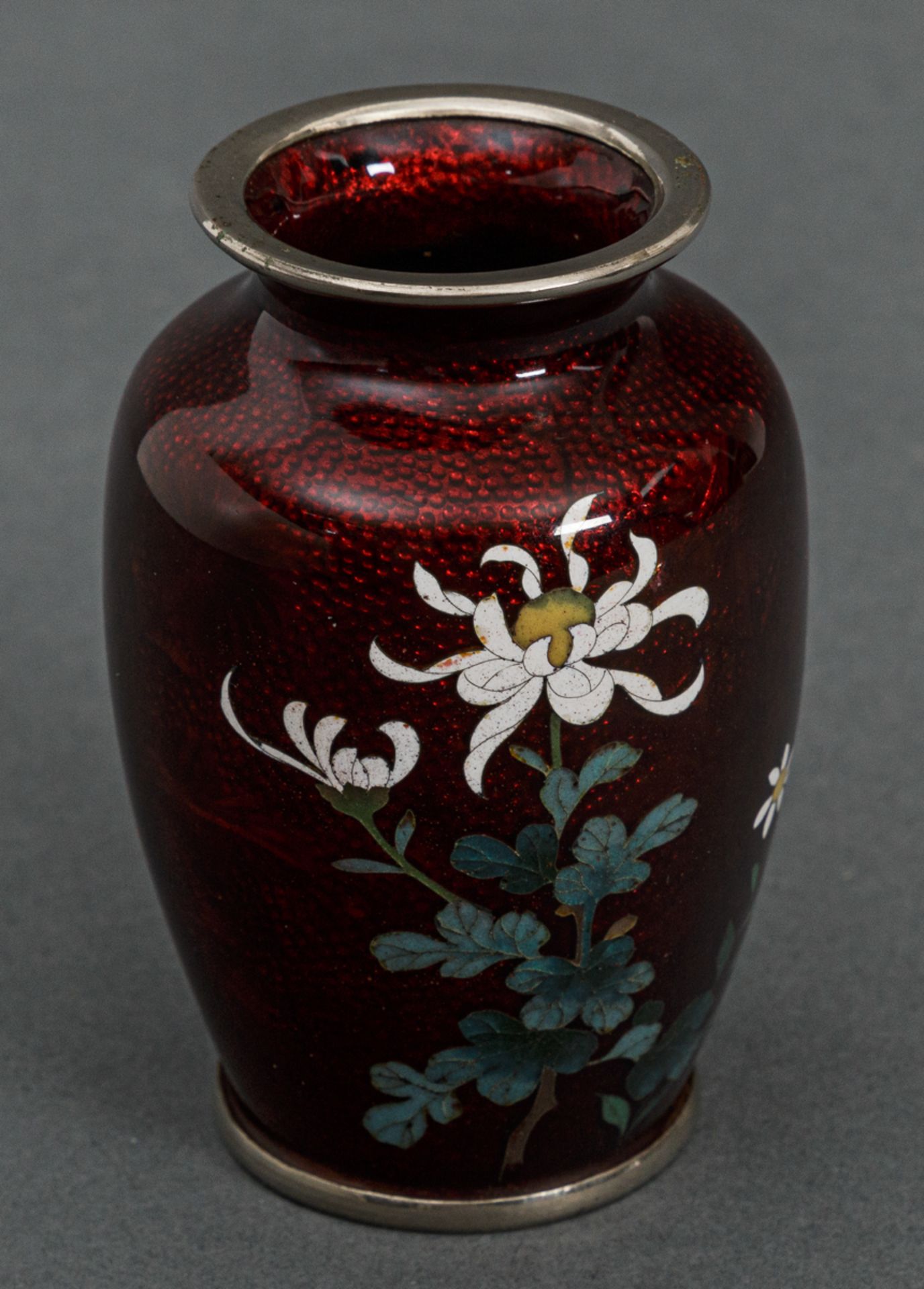 Cloisonné-Vase in Ginbari-Technik, Japan, wohl Sato Company (1945-heute), Showa-Zeit (1926-1989) - Bild 2 aus 4